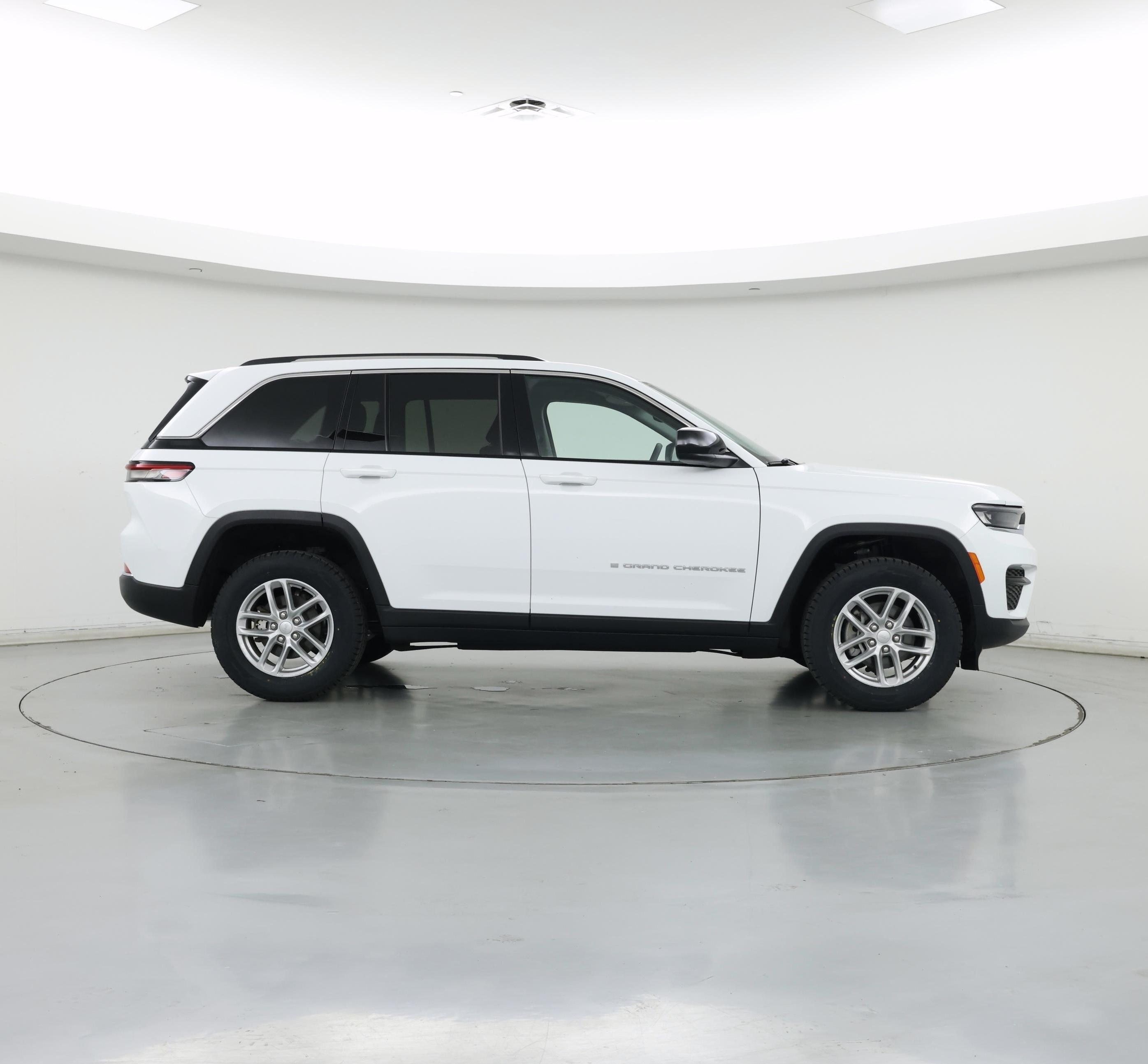 Thumbnail: 2023 Jeep Grand Cherokee - 7
