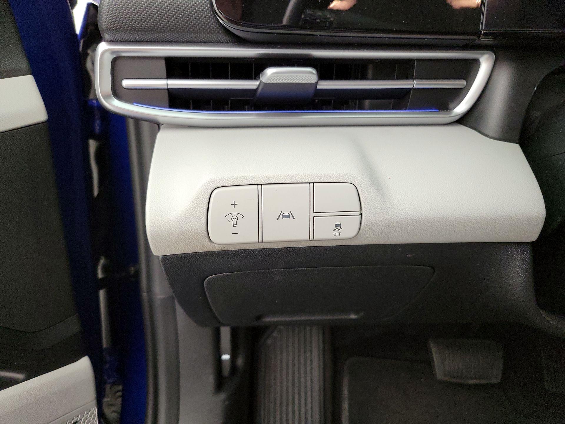 Thumbnail: 2023 Hyundai Elantra - 13