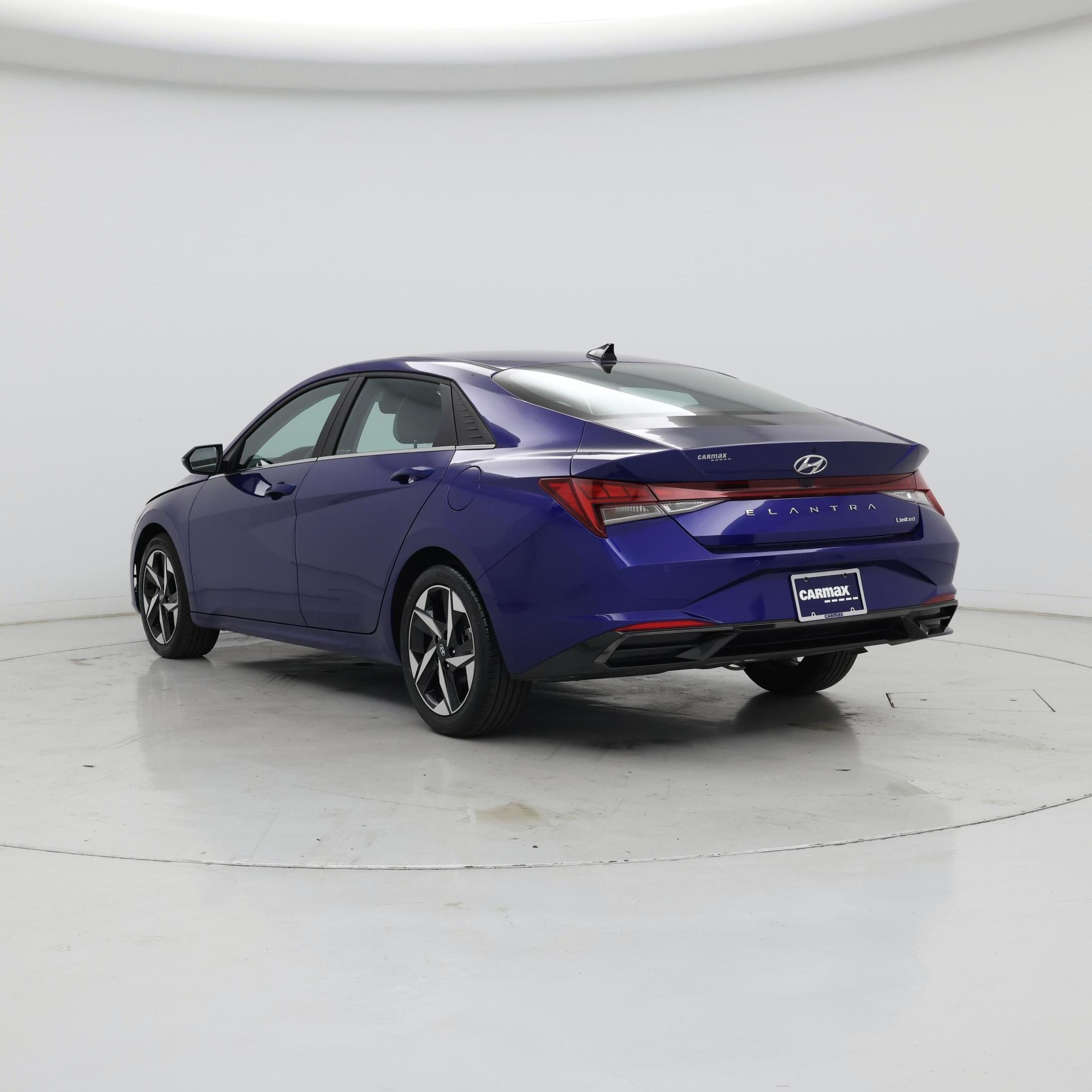 Thumbnail: 2023 Hyundai Elantra - 2