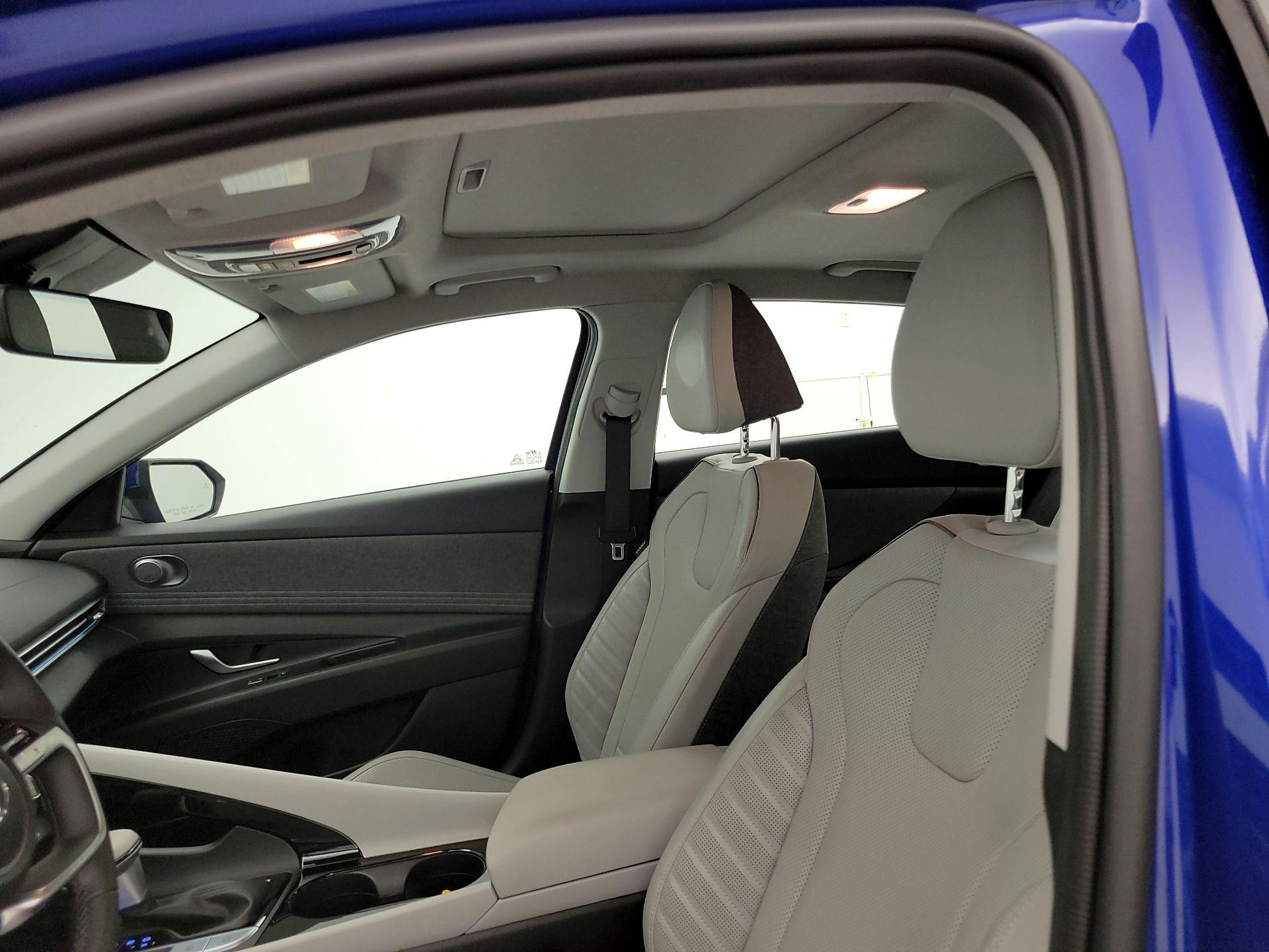 Thumbnail: 2023 Hyundai Elantra - 20