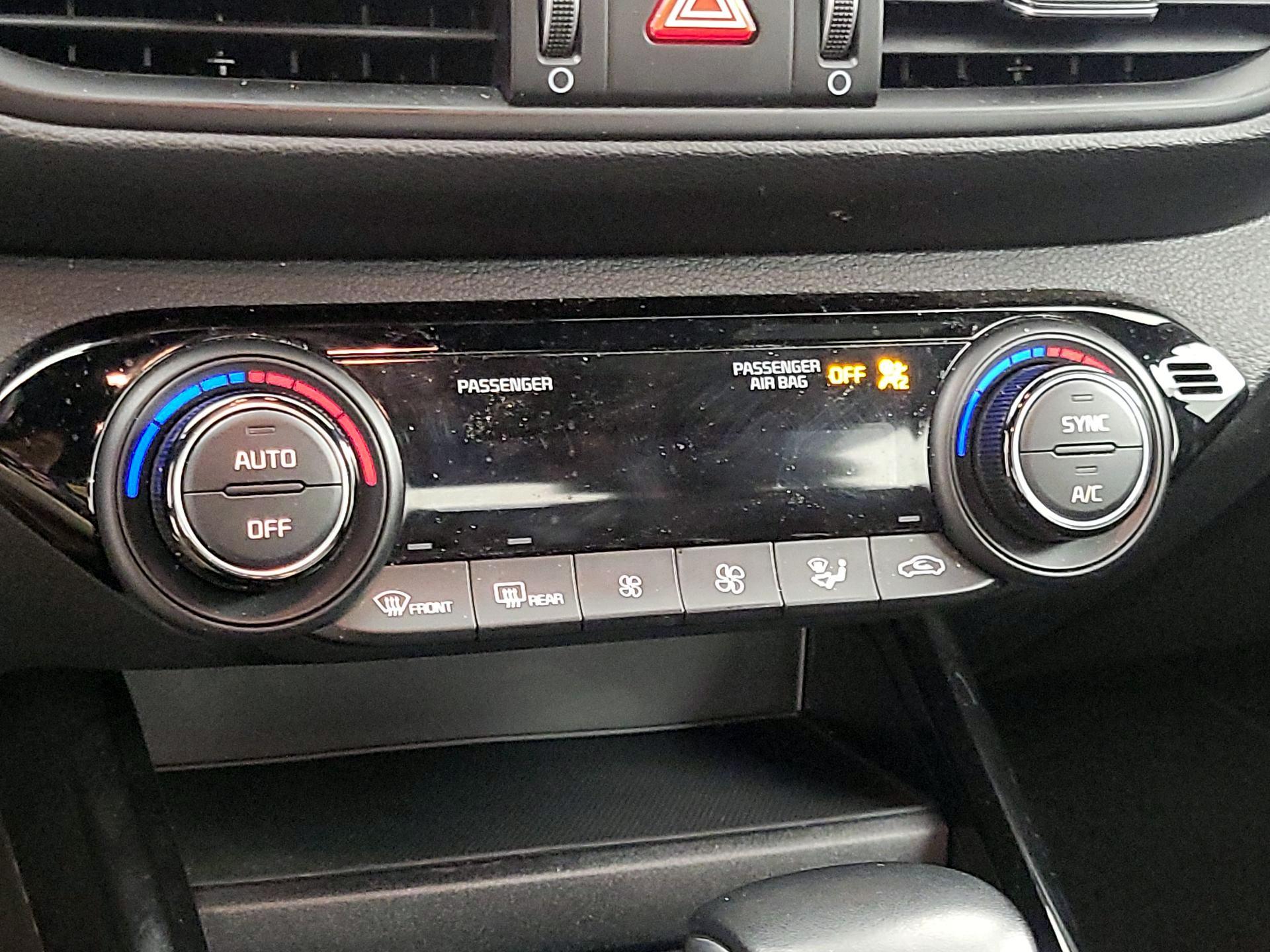 Thumbnail: 2024 Kia Forte - 15