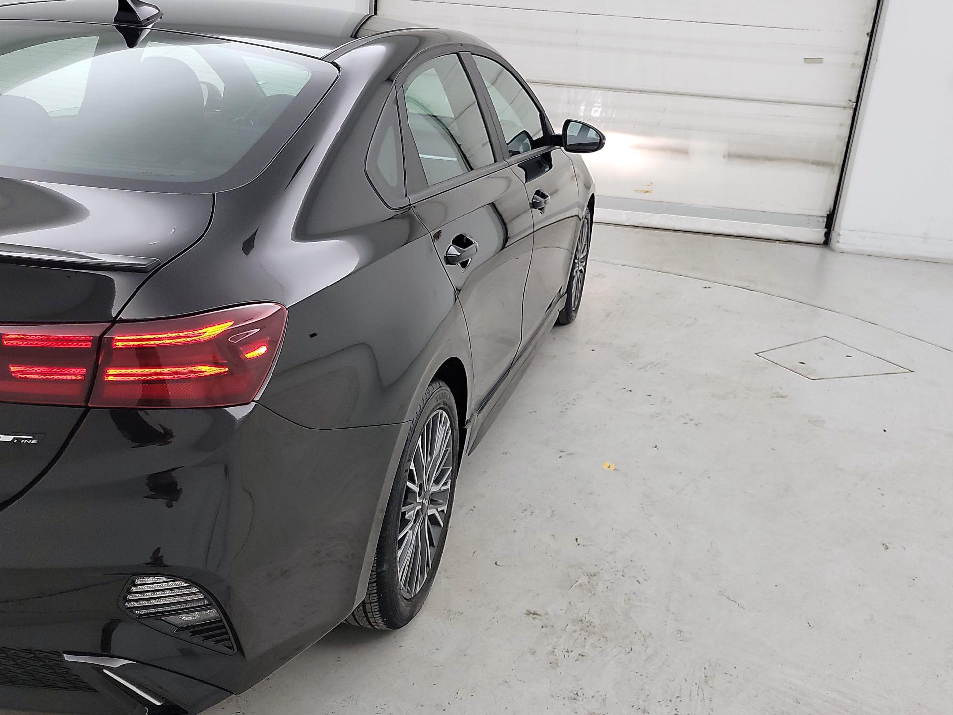 Thumbnail: 2024 Kia Forte - 5