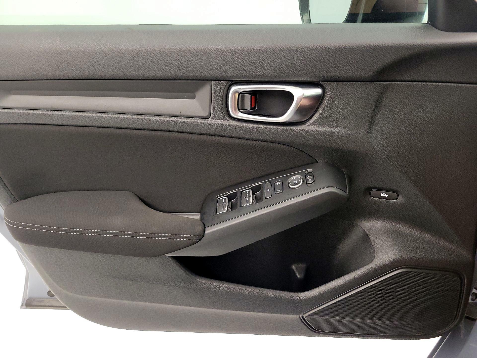 Thumbnail: 2023 Honda Civic - 12