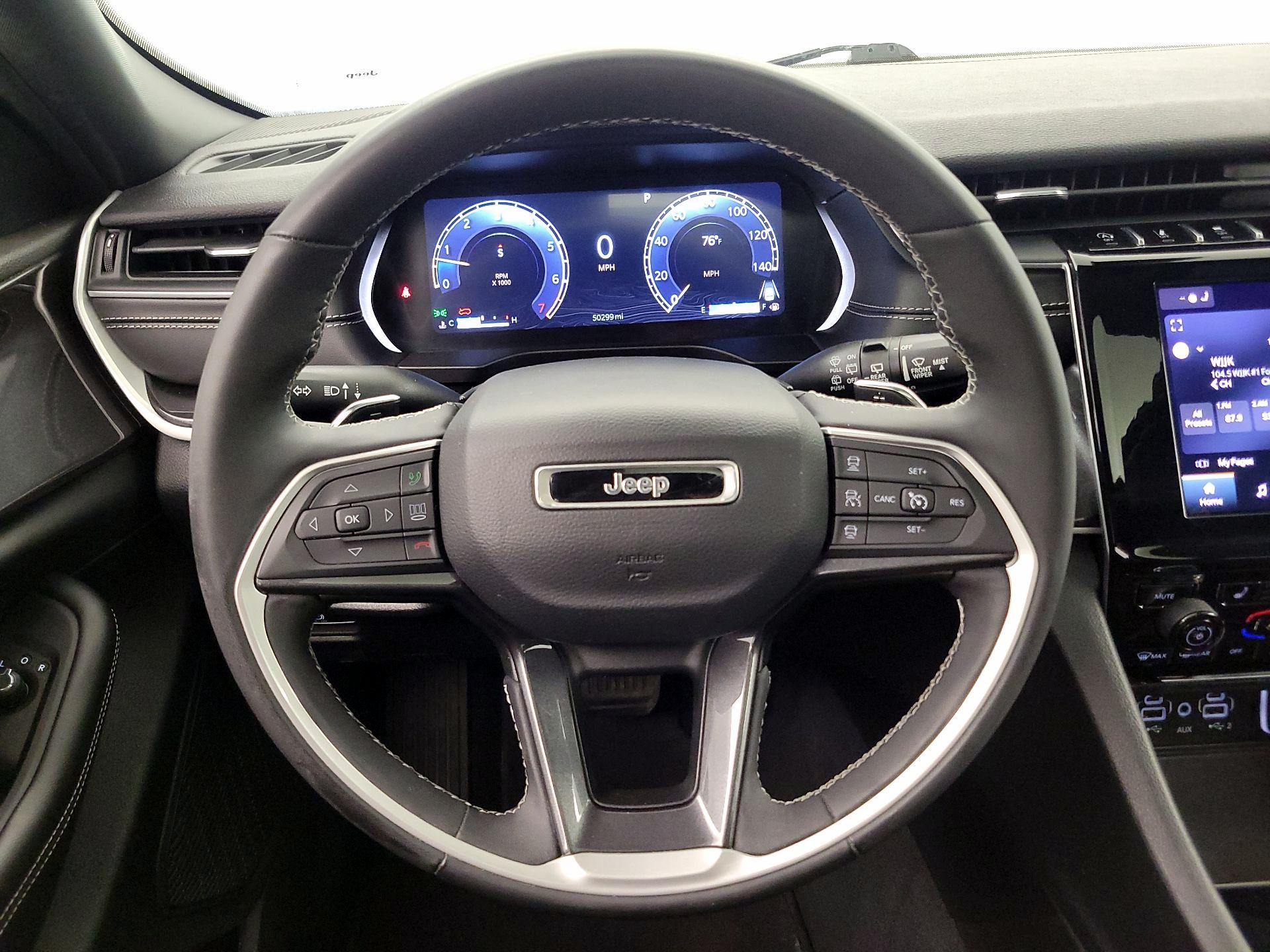 Thumbnail: 2023 Jeep Grand Cherokee - 10