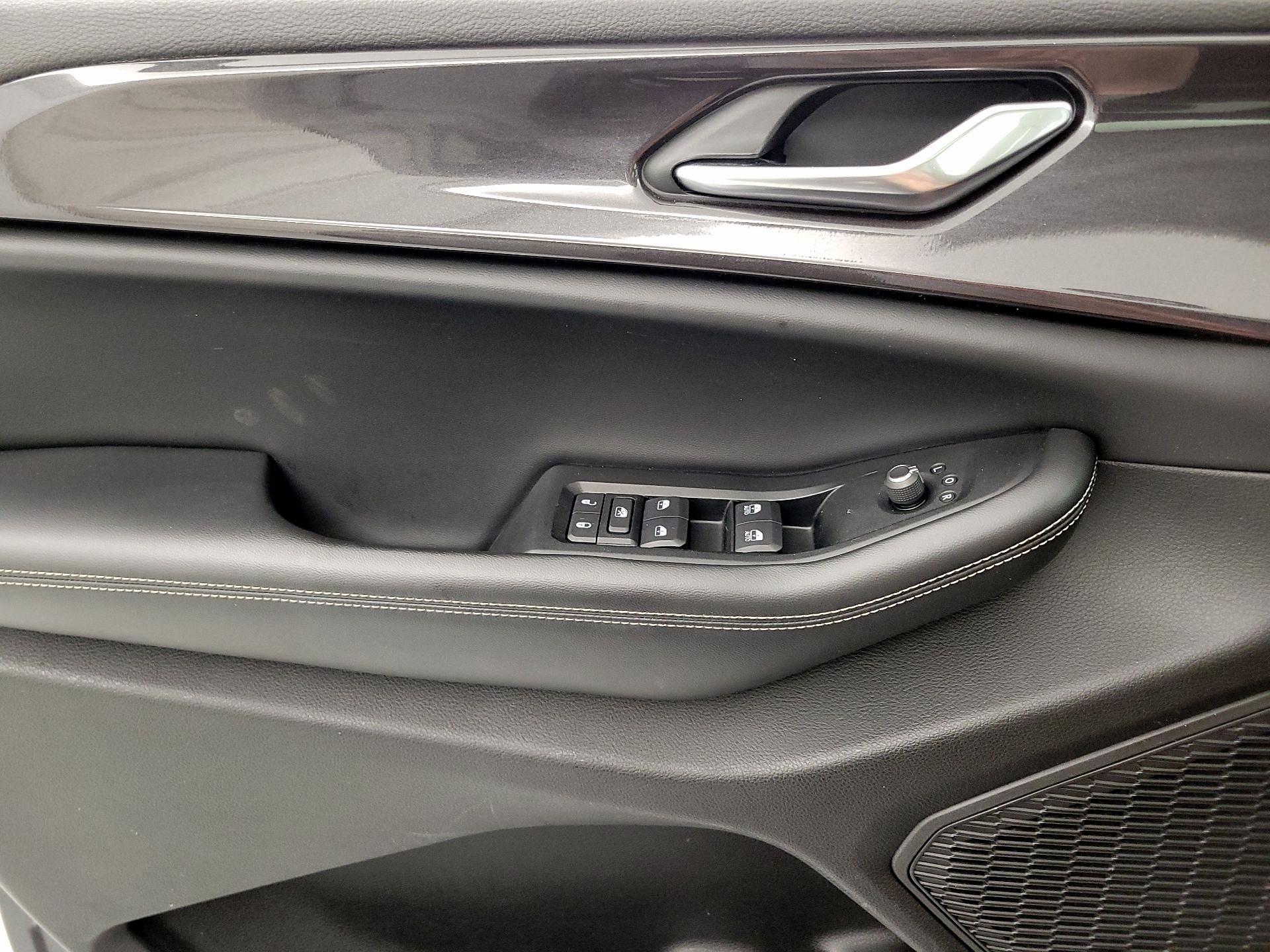 Thumbnail: 2023 Jeep Grand Cherokee - 12