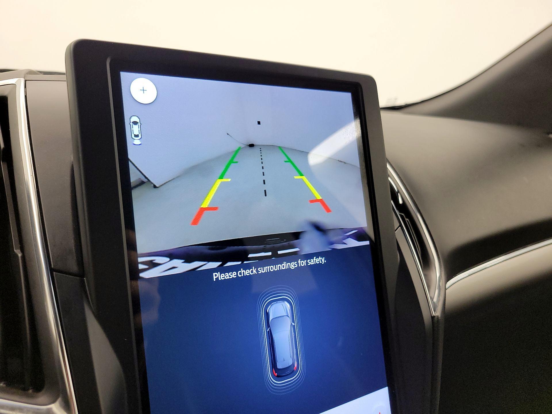 Thumbnail: 2022 Ford Edge - 15