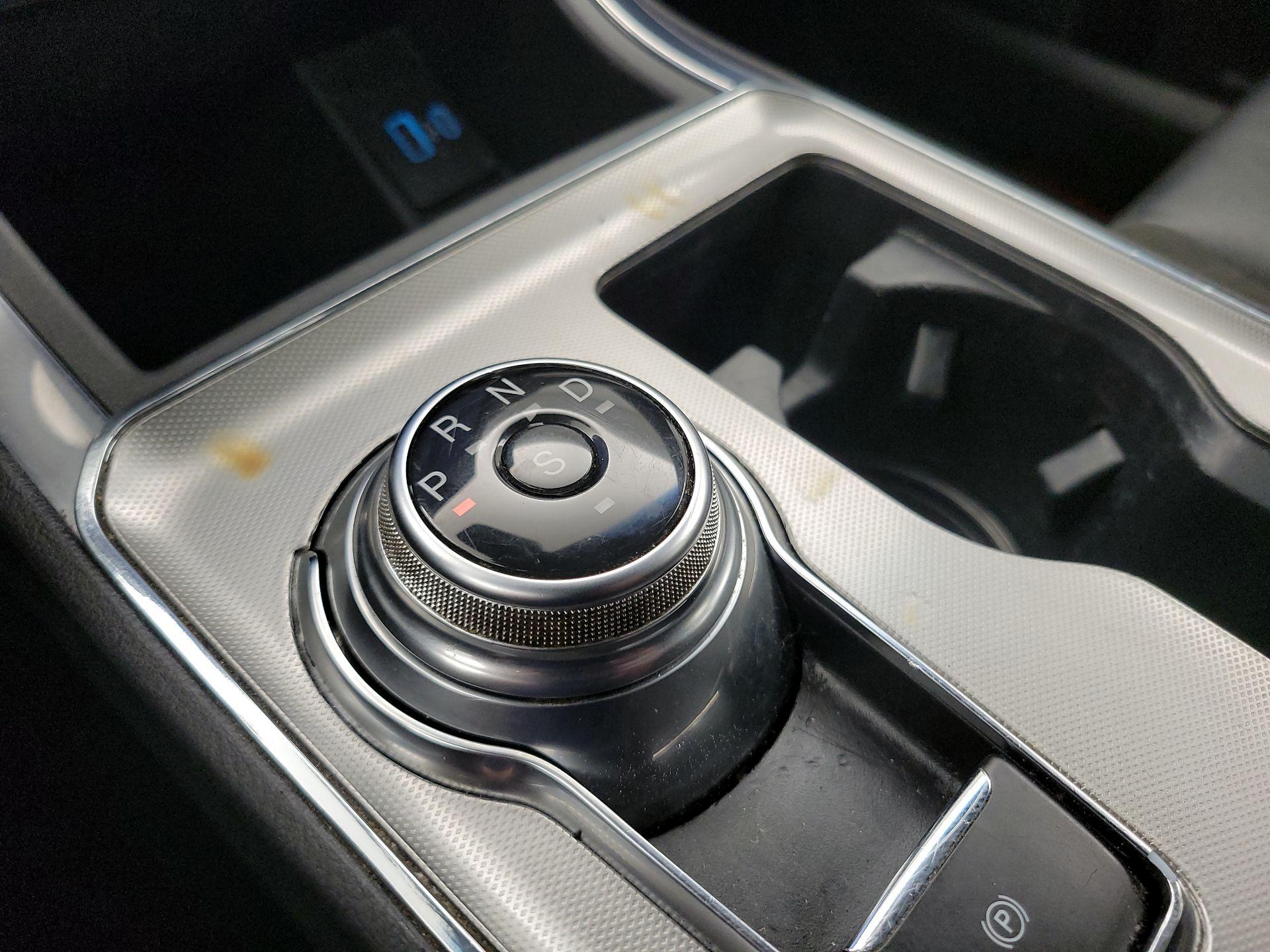 Thumbnail: 2022 Ford Edge - 18