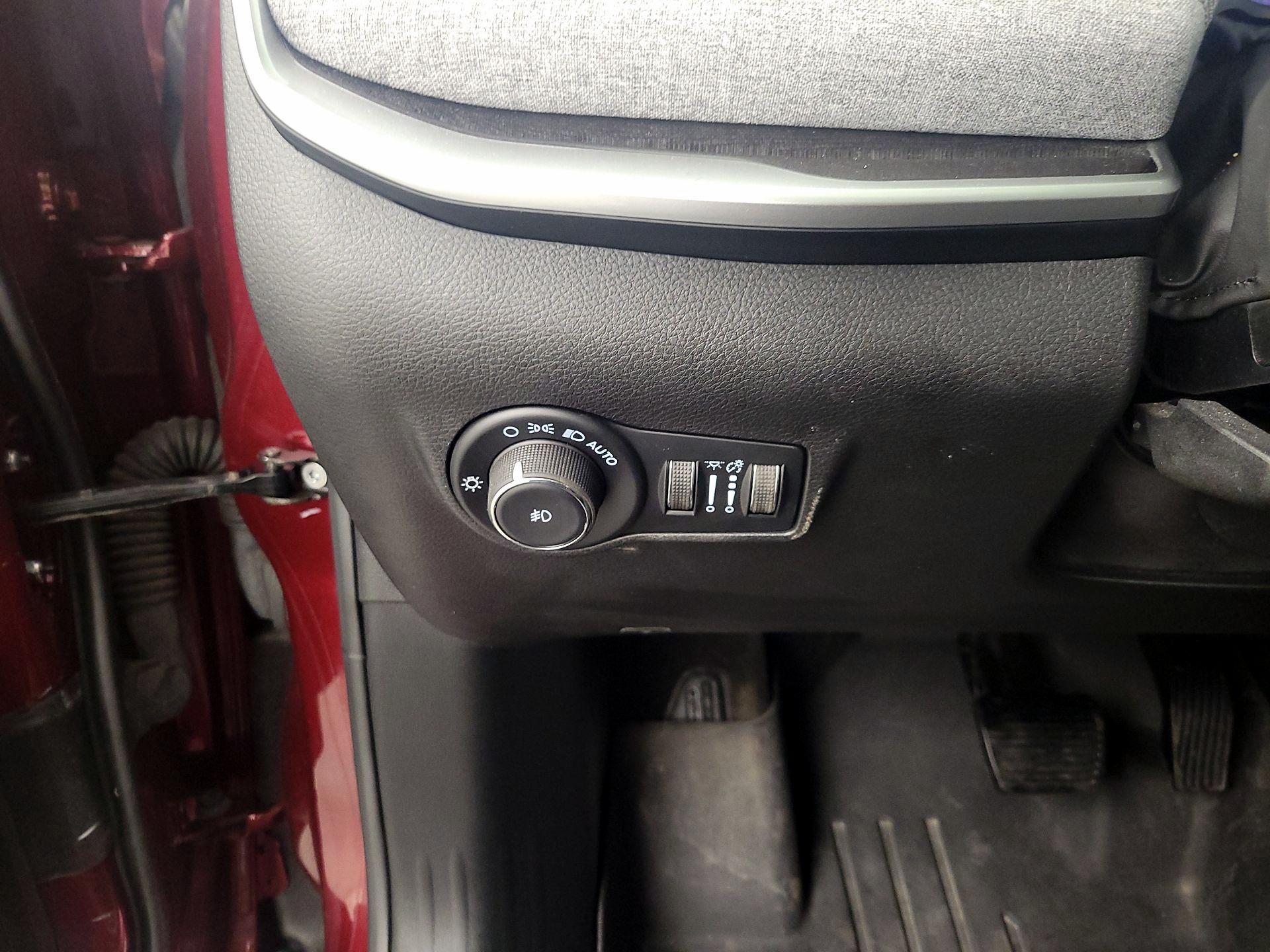 Thumbnail: 2022 Jeep Compass - 13