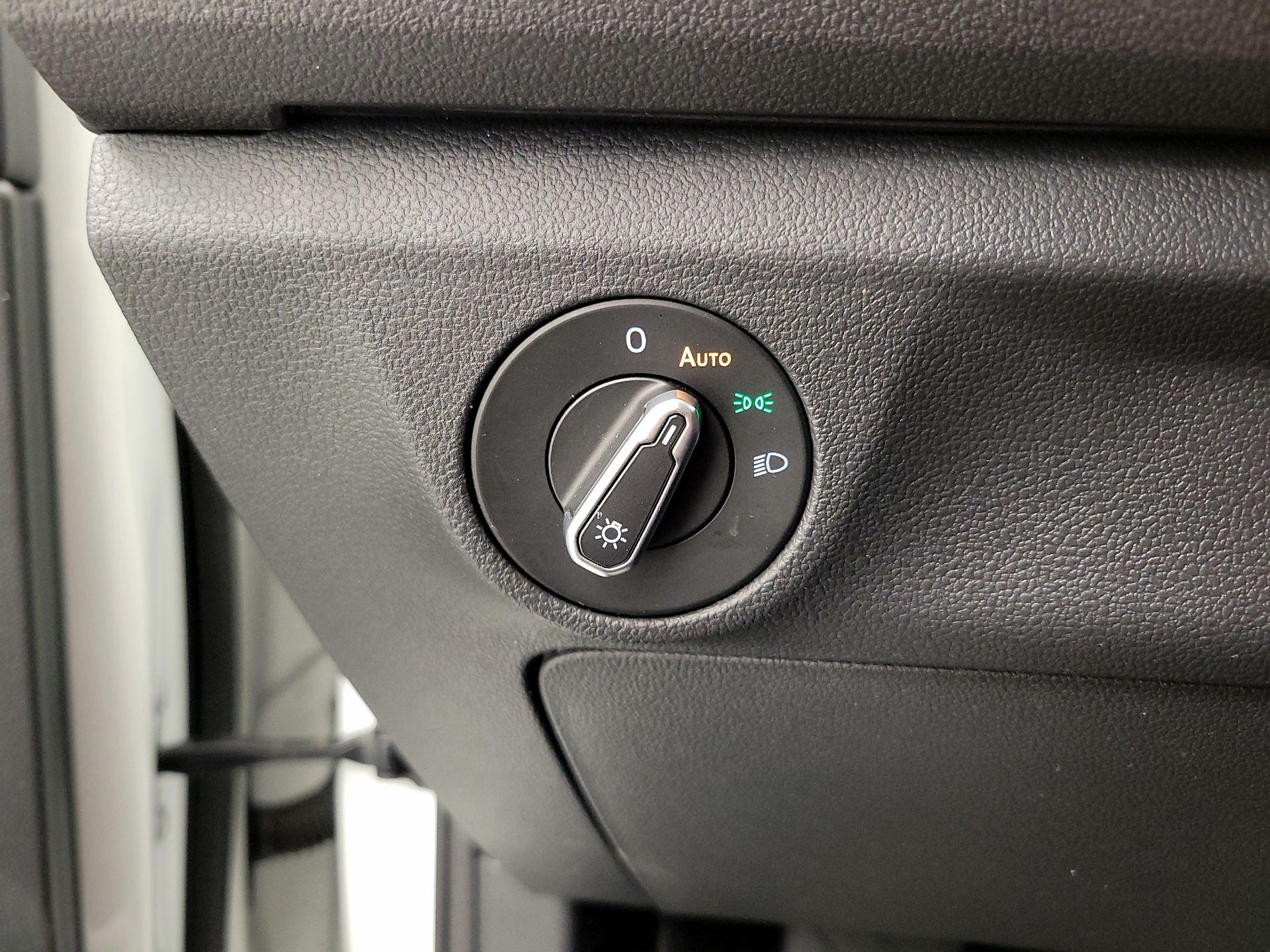 Thumbnail: 2023 Volkswagen Jetta - 13