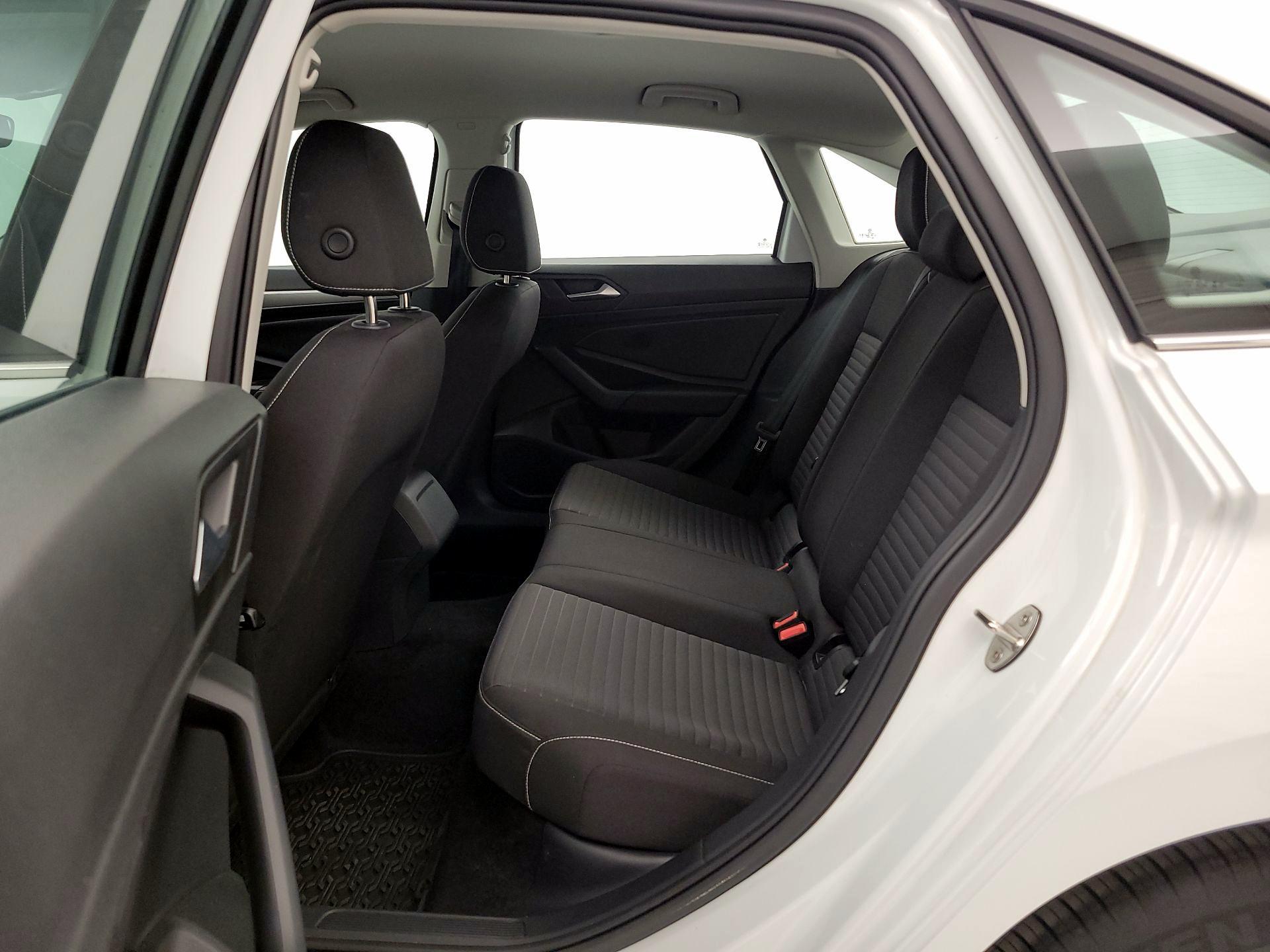 Thumbnail: 2023 Volkswagen Jetta - 19