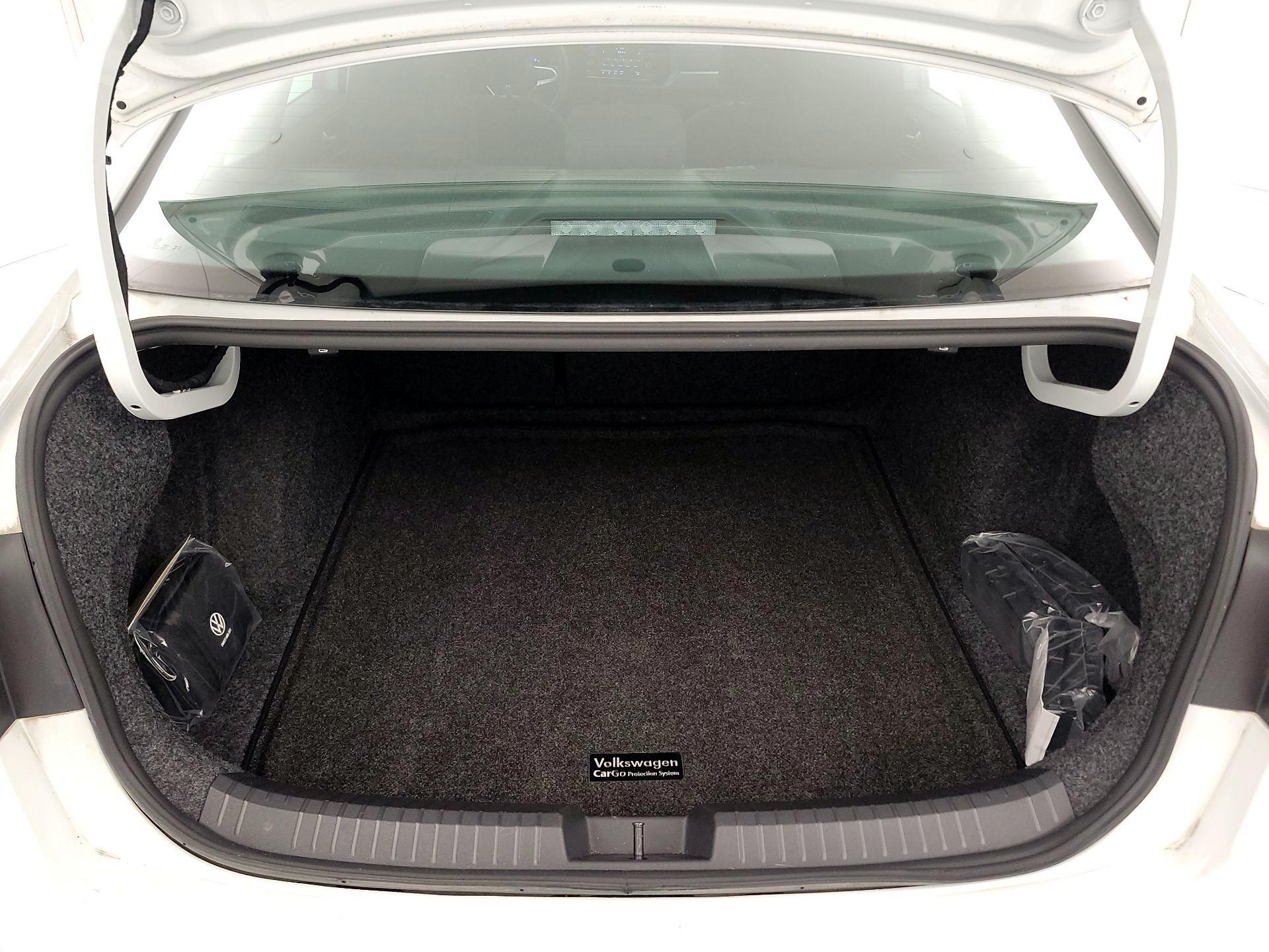 Thumbnail: 2023 Volkswagen Jetta - 20