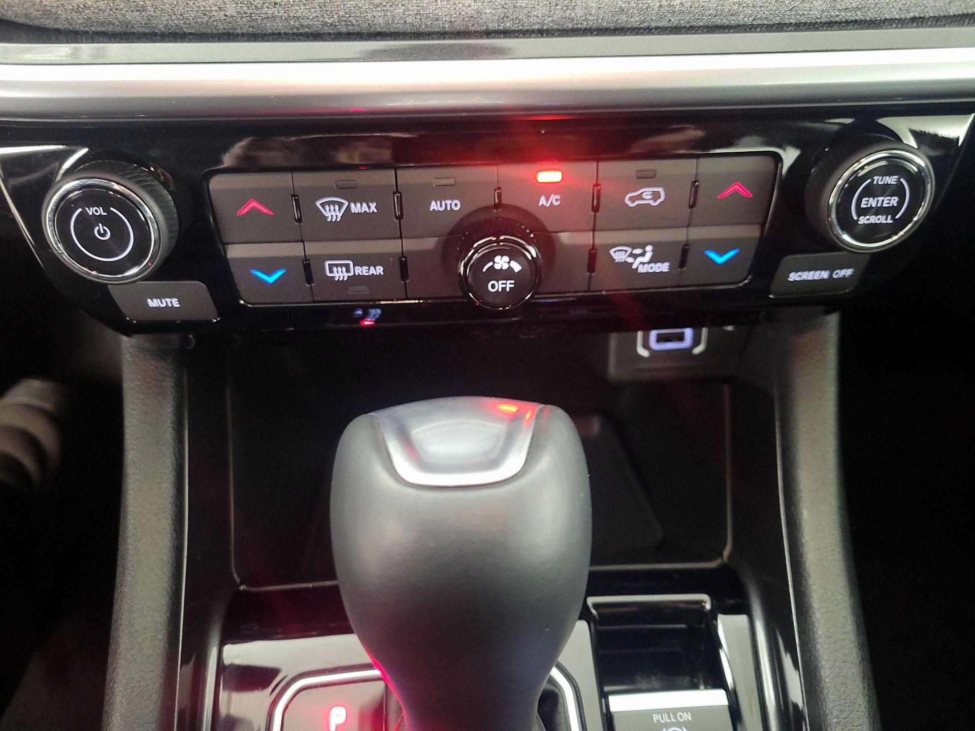 Thumbnail: 2022 Jeep Compass - 16