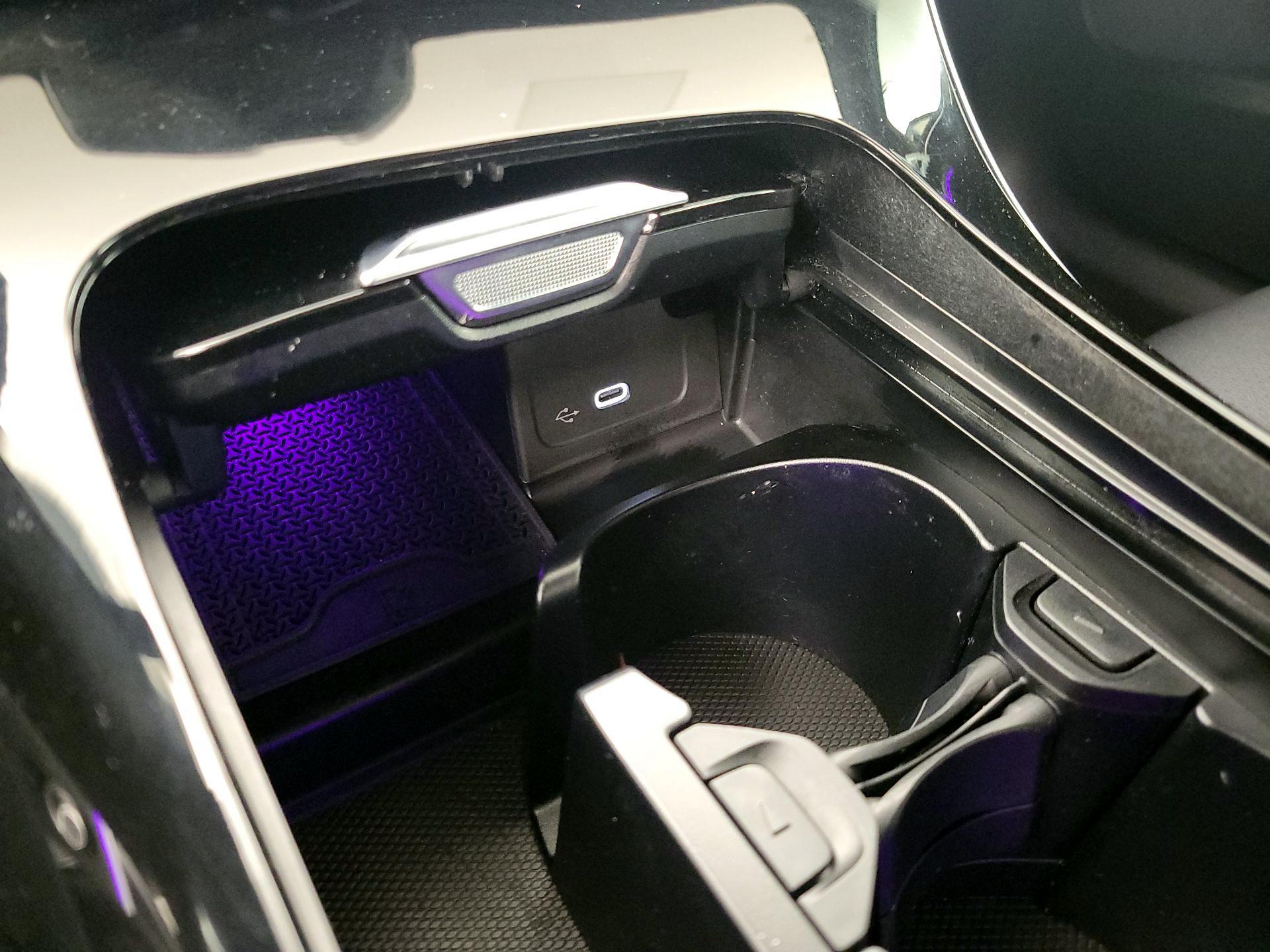 Thumbnail: 2023 Mercedes-Benz C-Class - 19