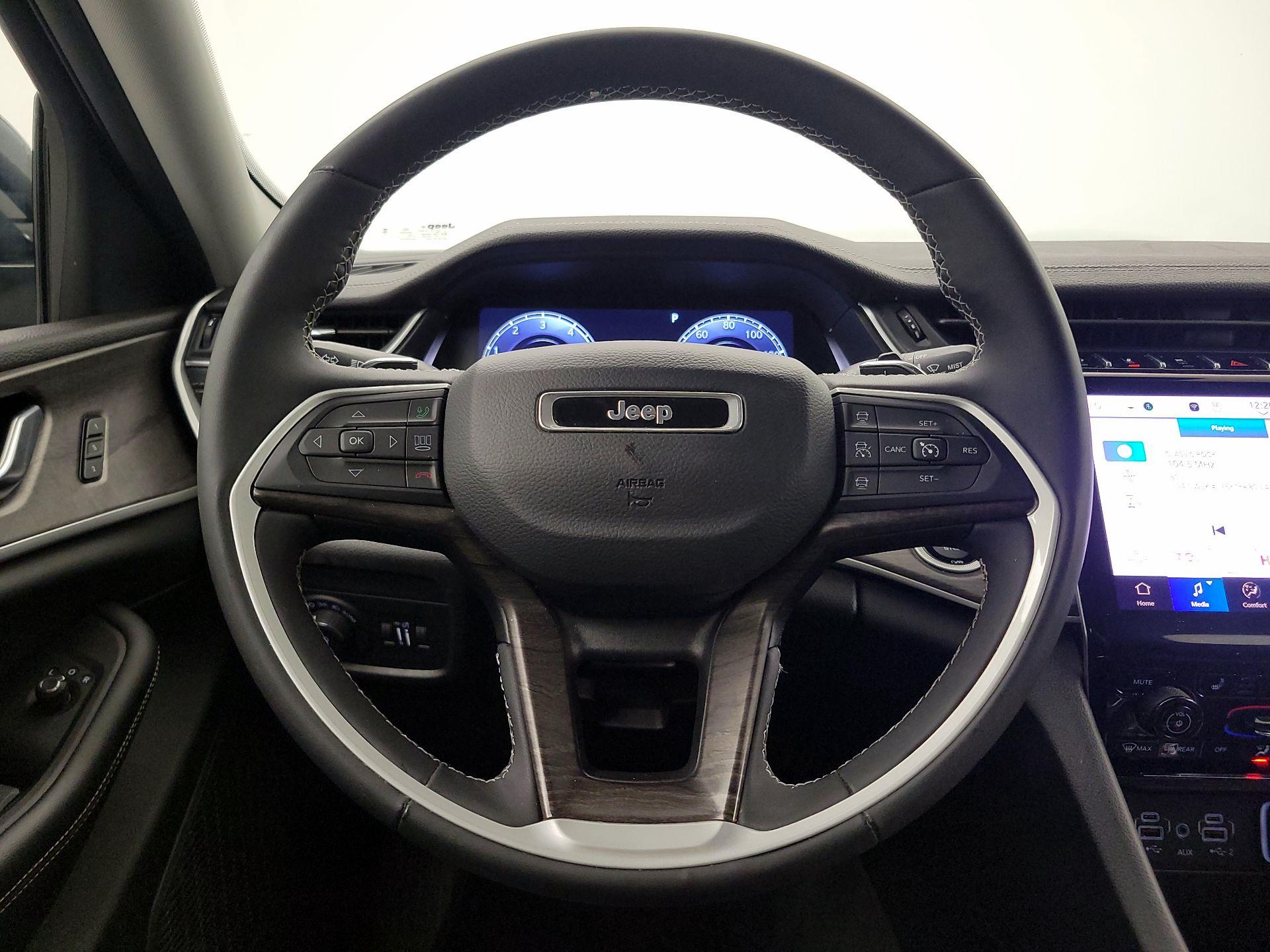 Thumbnail: 2023 Jeep Grand Cherokee L - 10