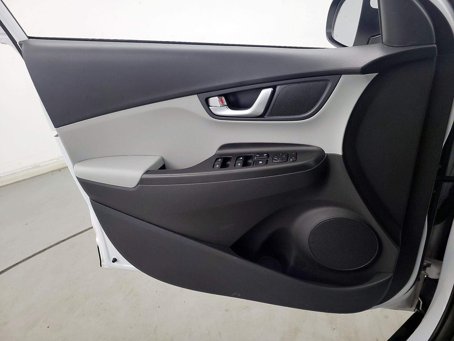 Thumbnail: 2023 Hyundai Kona - 12