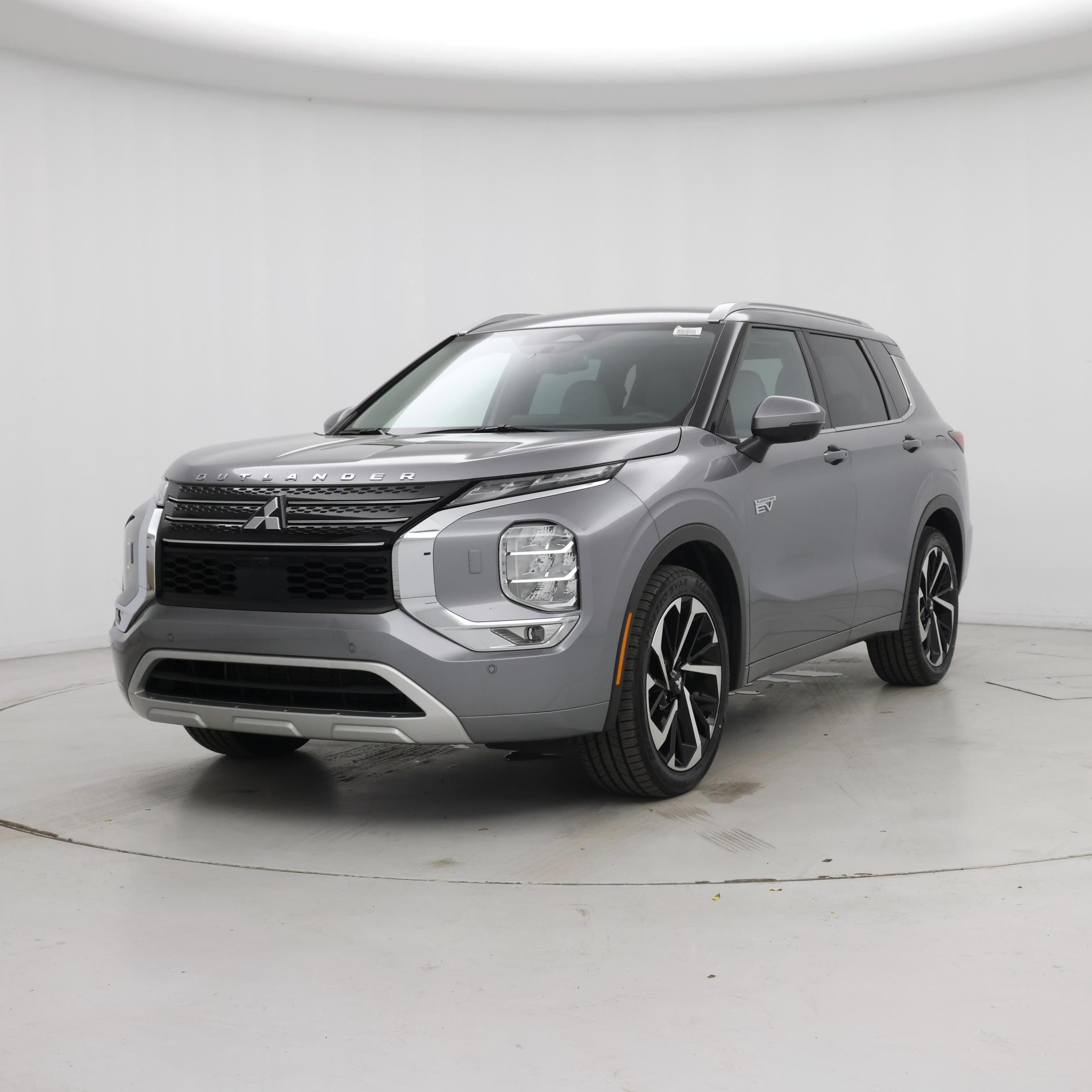 Thumbnail: 2023 Mitsubishi Outlander - 4