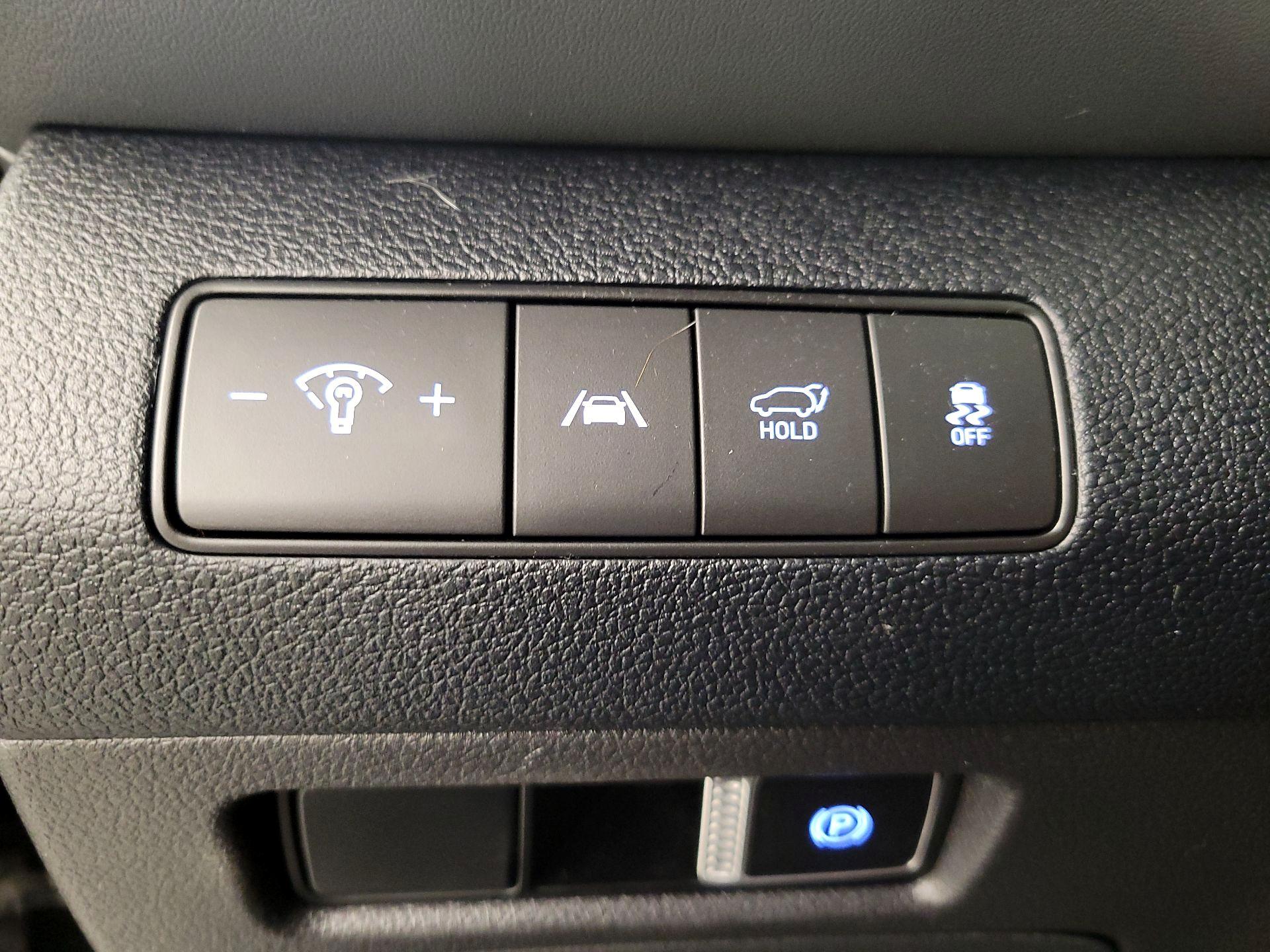 Thumbnail: 2023 Hyundai Santa Fe - 13