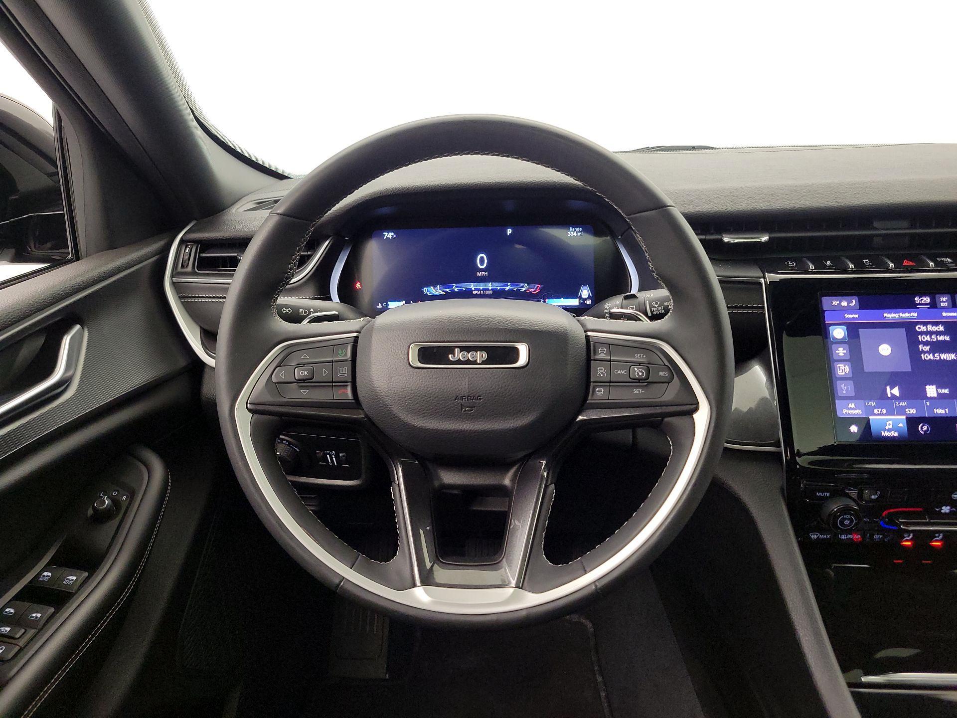 Thumbnail: 2023 Jeep Grand Cherokee - 10