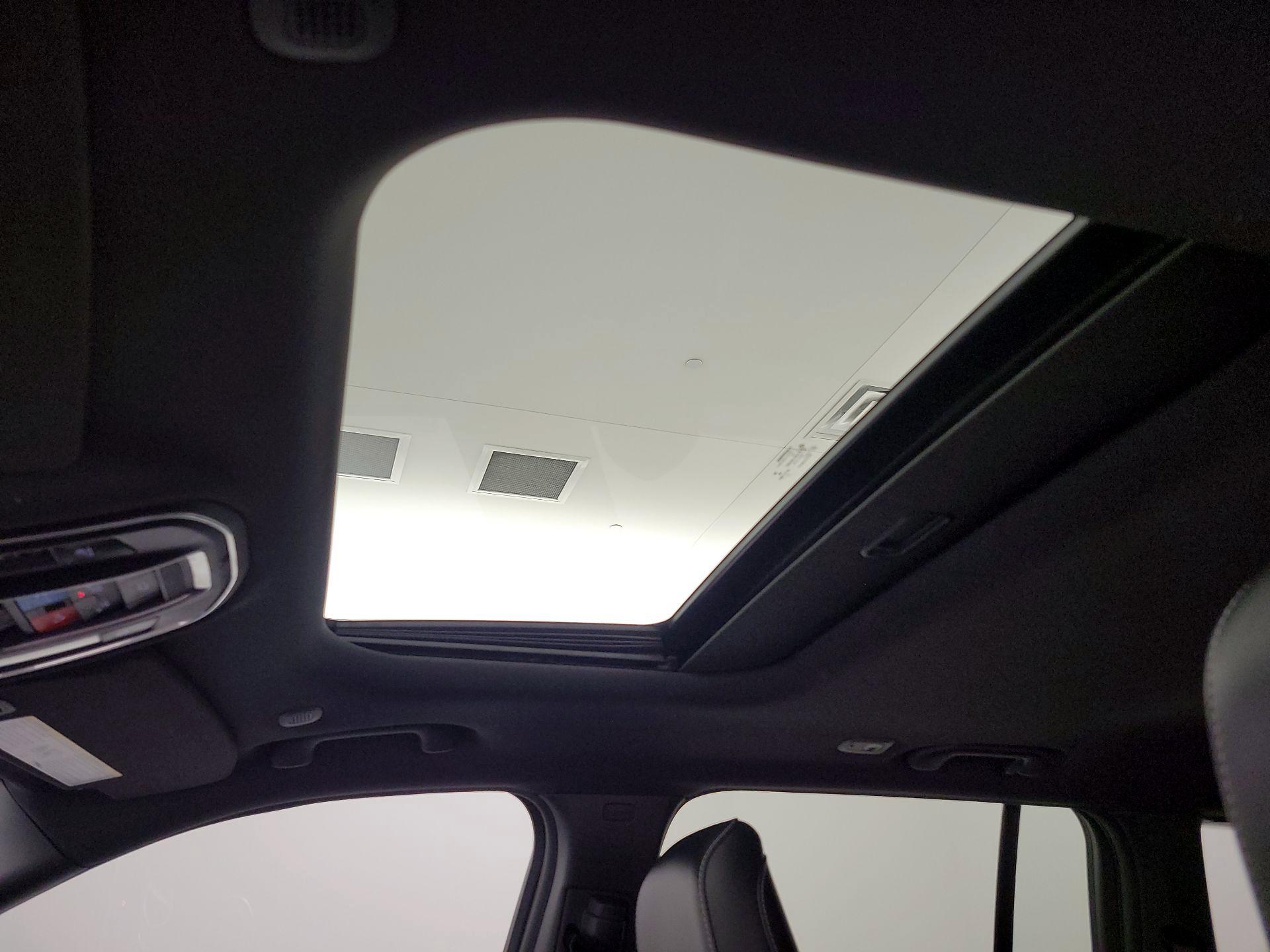 Thumbnail: 2023 Jeep Grand Cherokee - 19