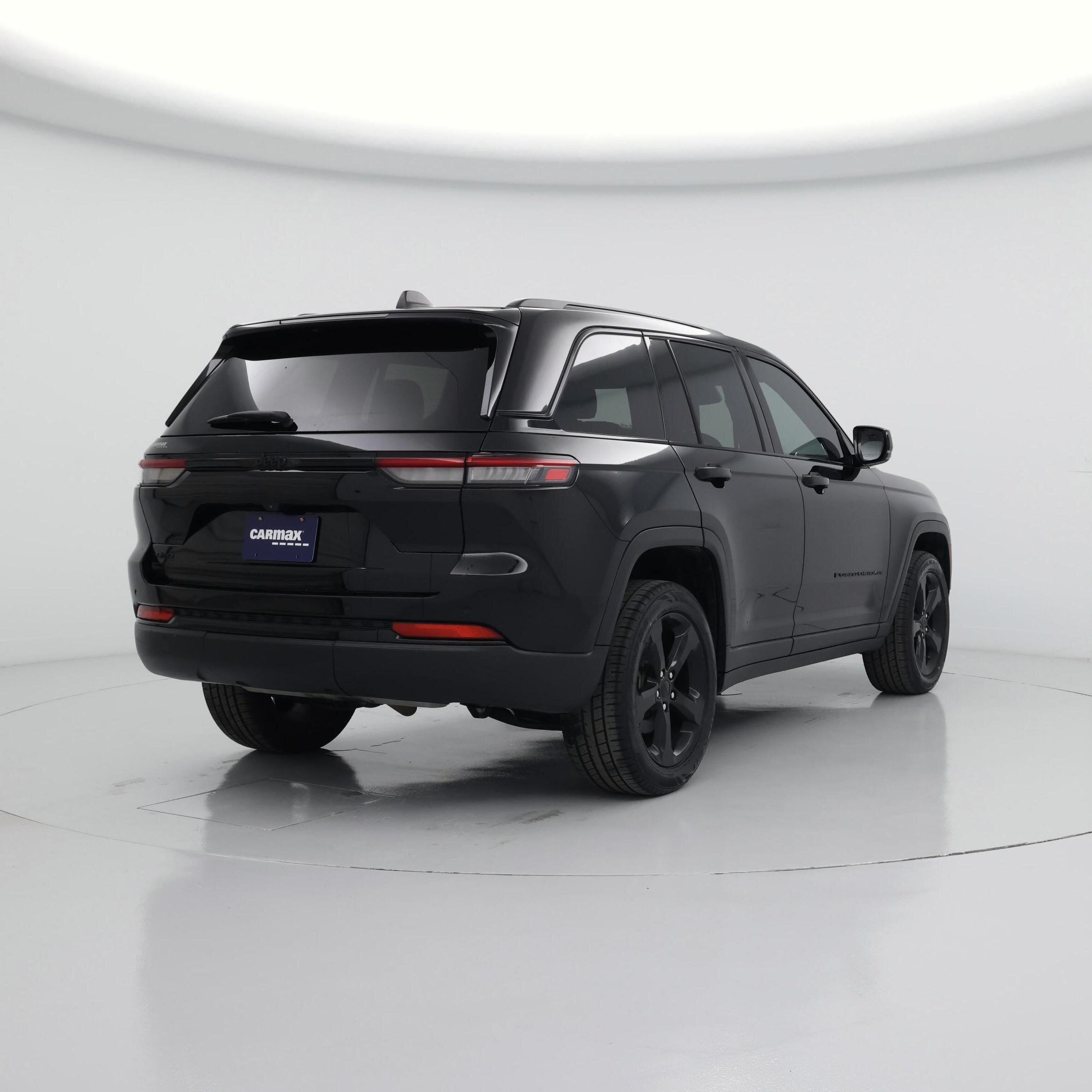 Thumbnail: 2023 Jeep Grand Cherokee - 8