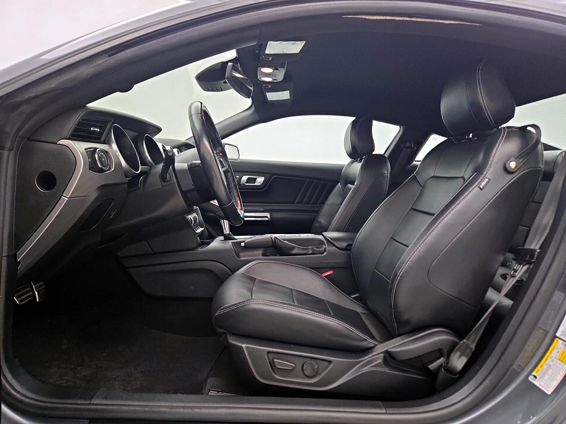 Thumbnail: 2022 Ford Mustang - 11