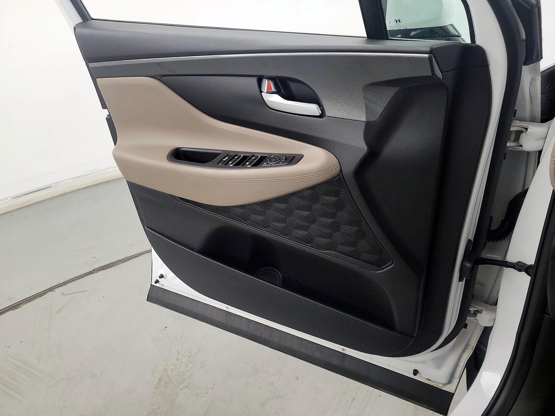 Thumbnail: 2023 Hyundai Santa Fe - 12