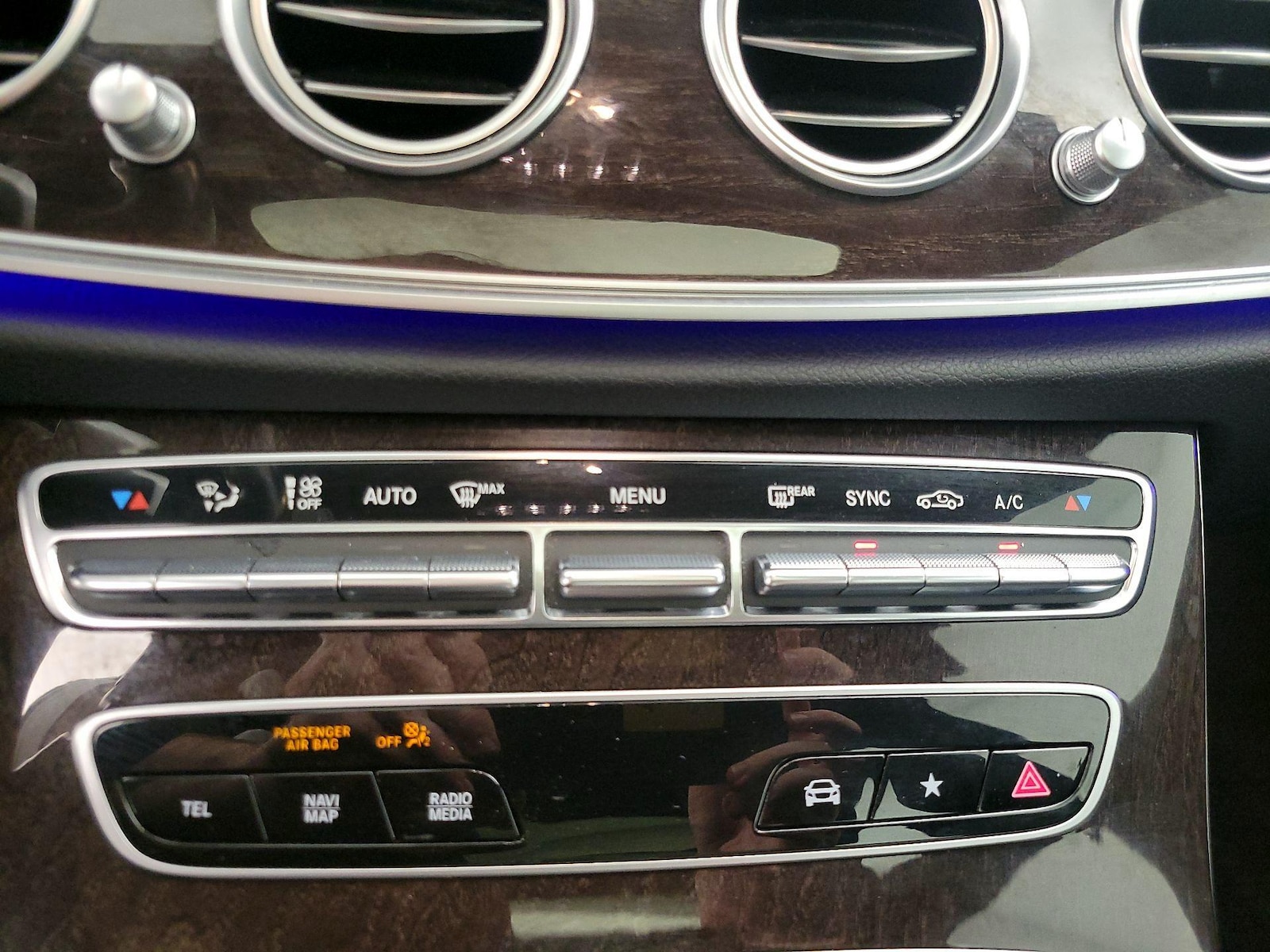 2023 Mercedes-Benz E-Class E350 - Photo 16