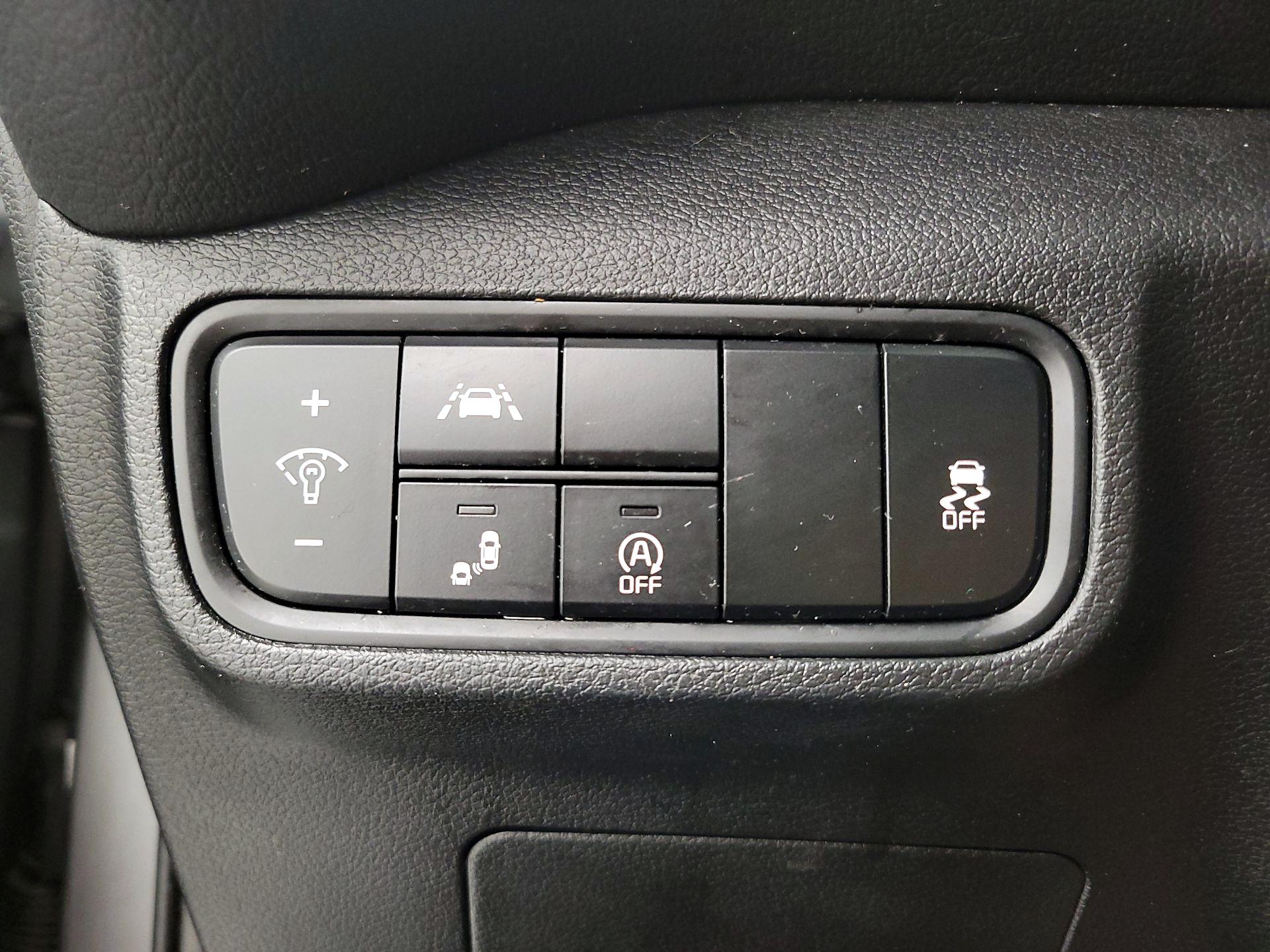 Thumbnail: 2022 Kia Soul - 13