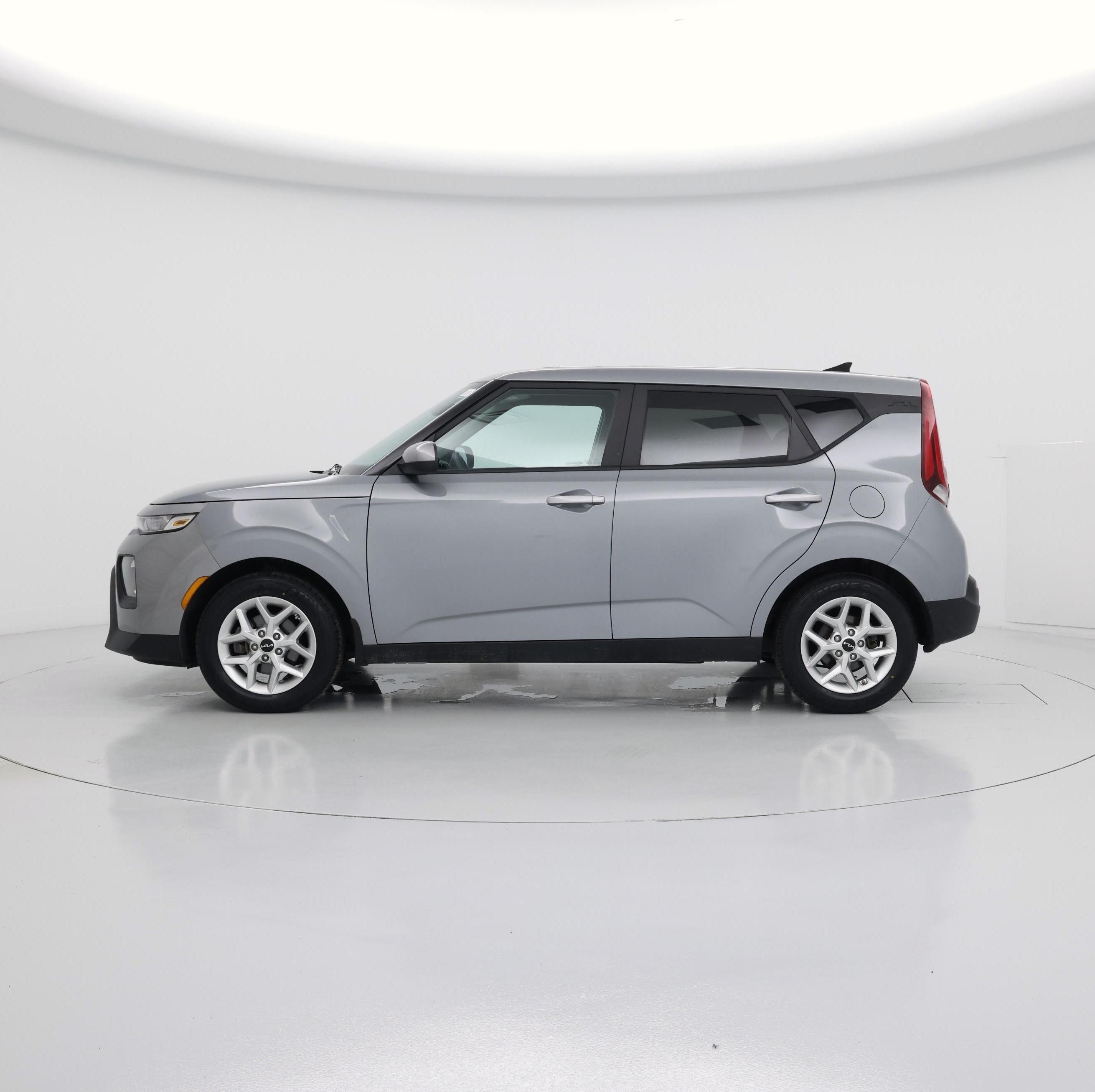Thumbnail: 2022 Kia Soul - 3