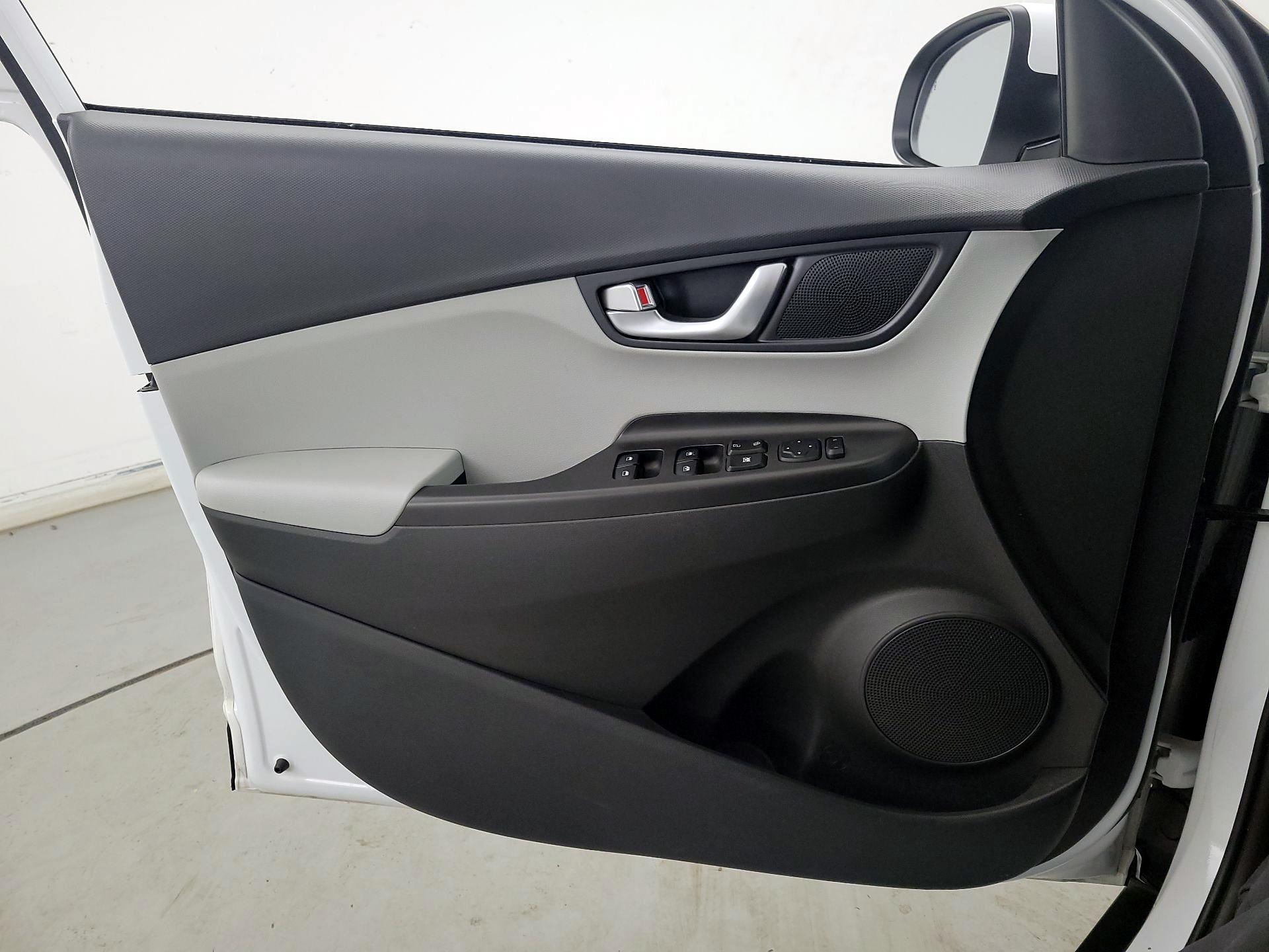 Thumbnail: 2023 Hyundai Kona - 12