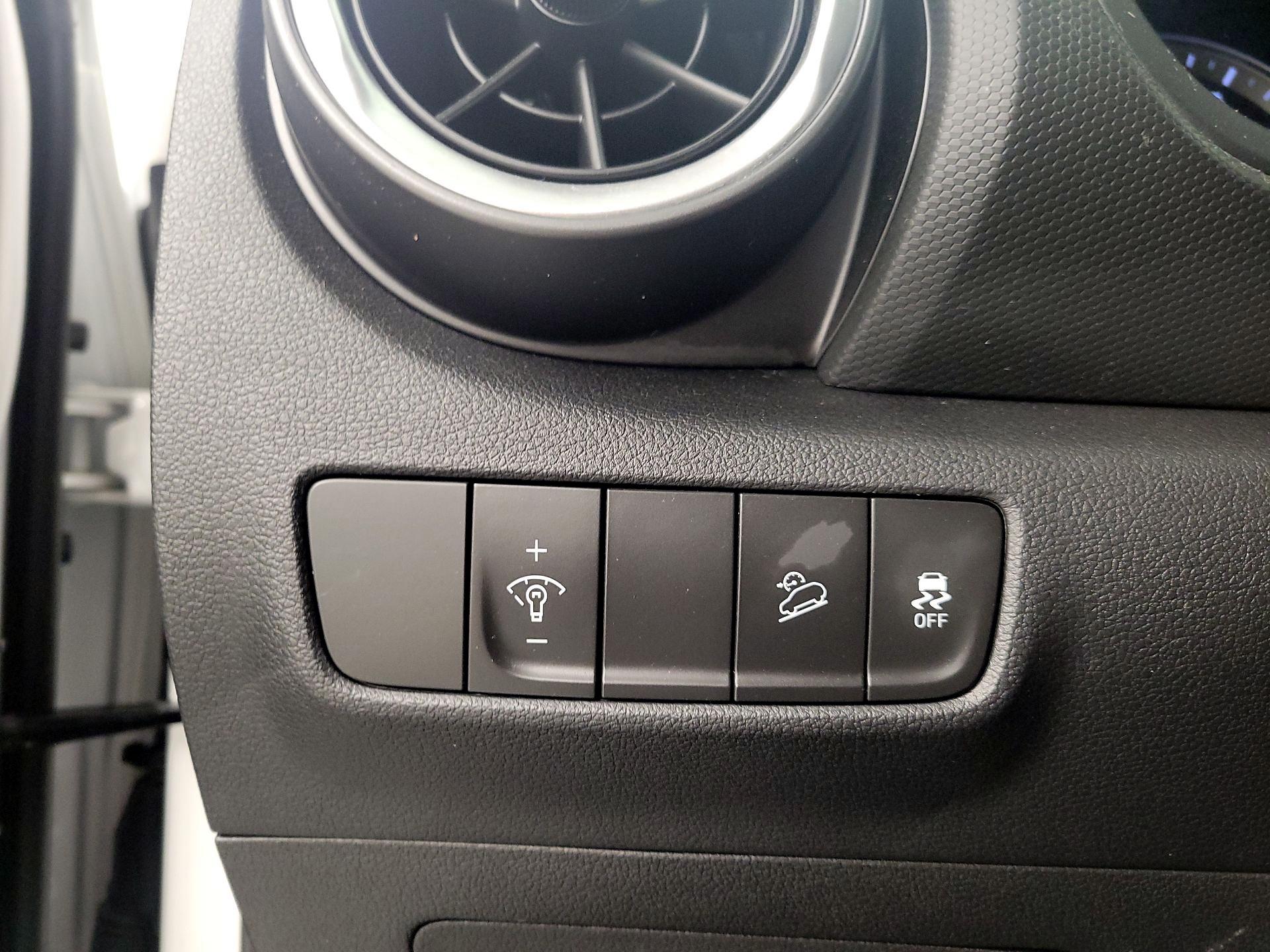 Thumbnail: 2023 Hyundai Kona - 13