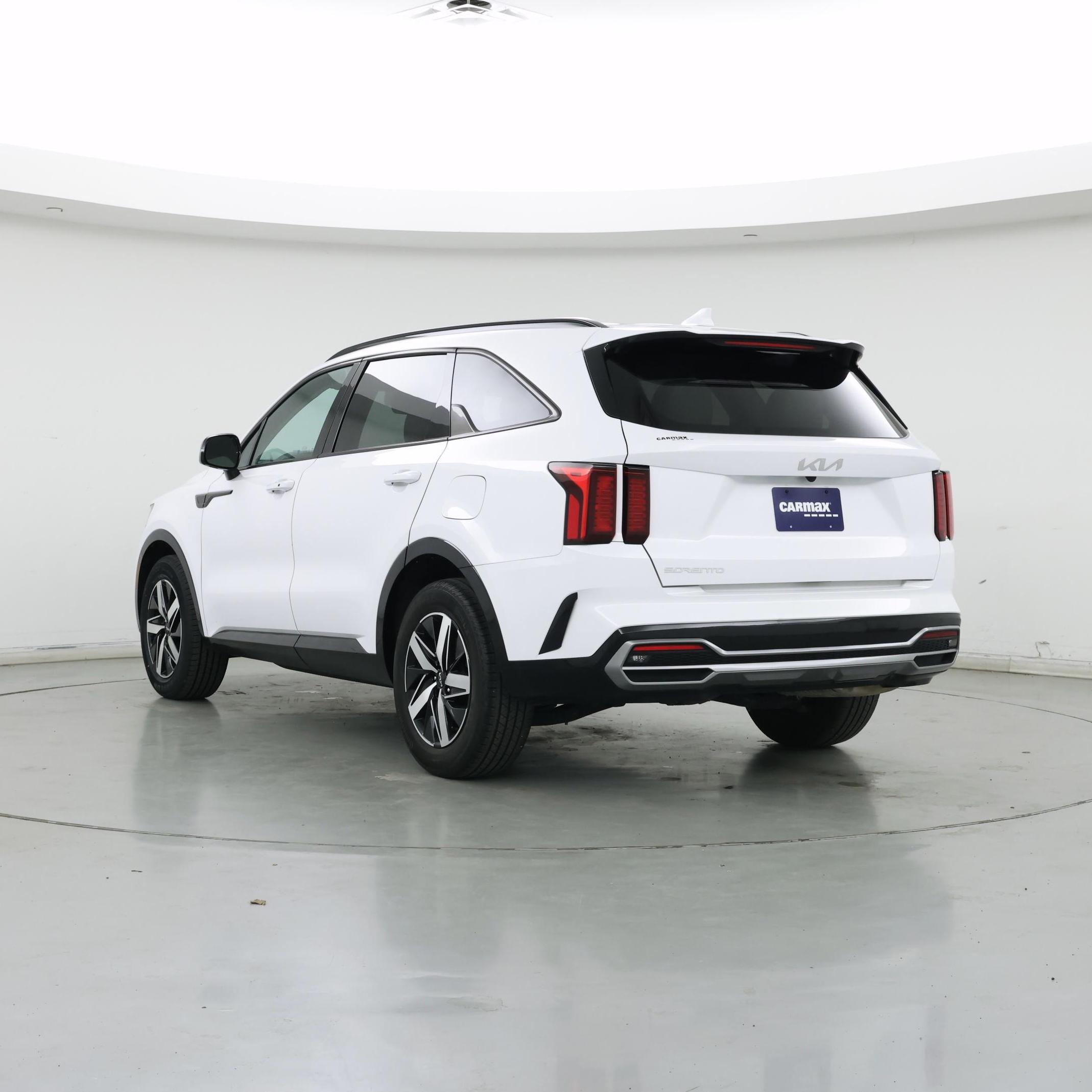 Thumbnail: 2023 Kia Sorento - 2