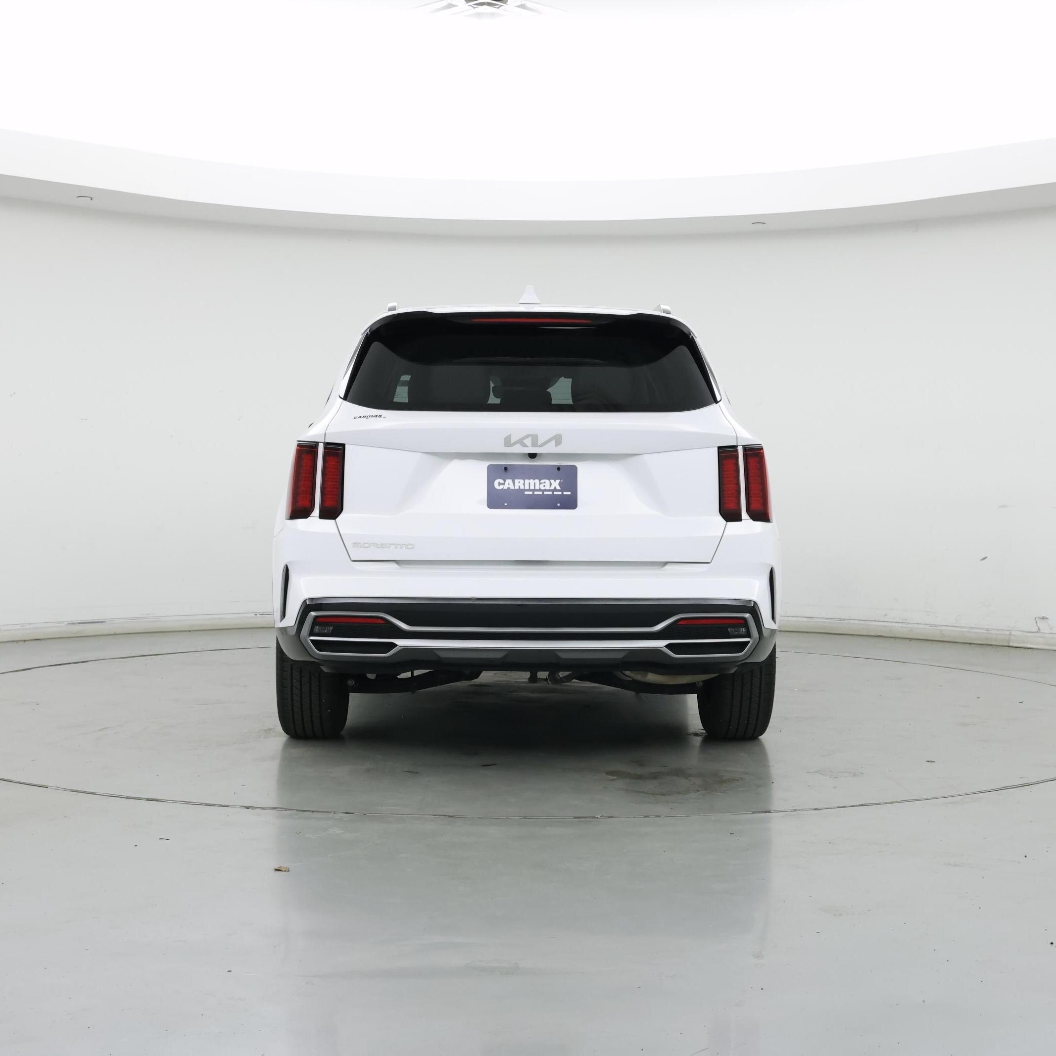Thumbnail: 2023 Kia Sorento - 6