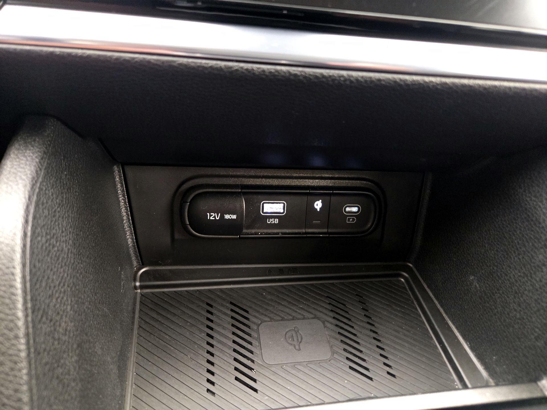 Thumbnail: 2023 Kia Sportage - 19