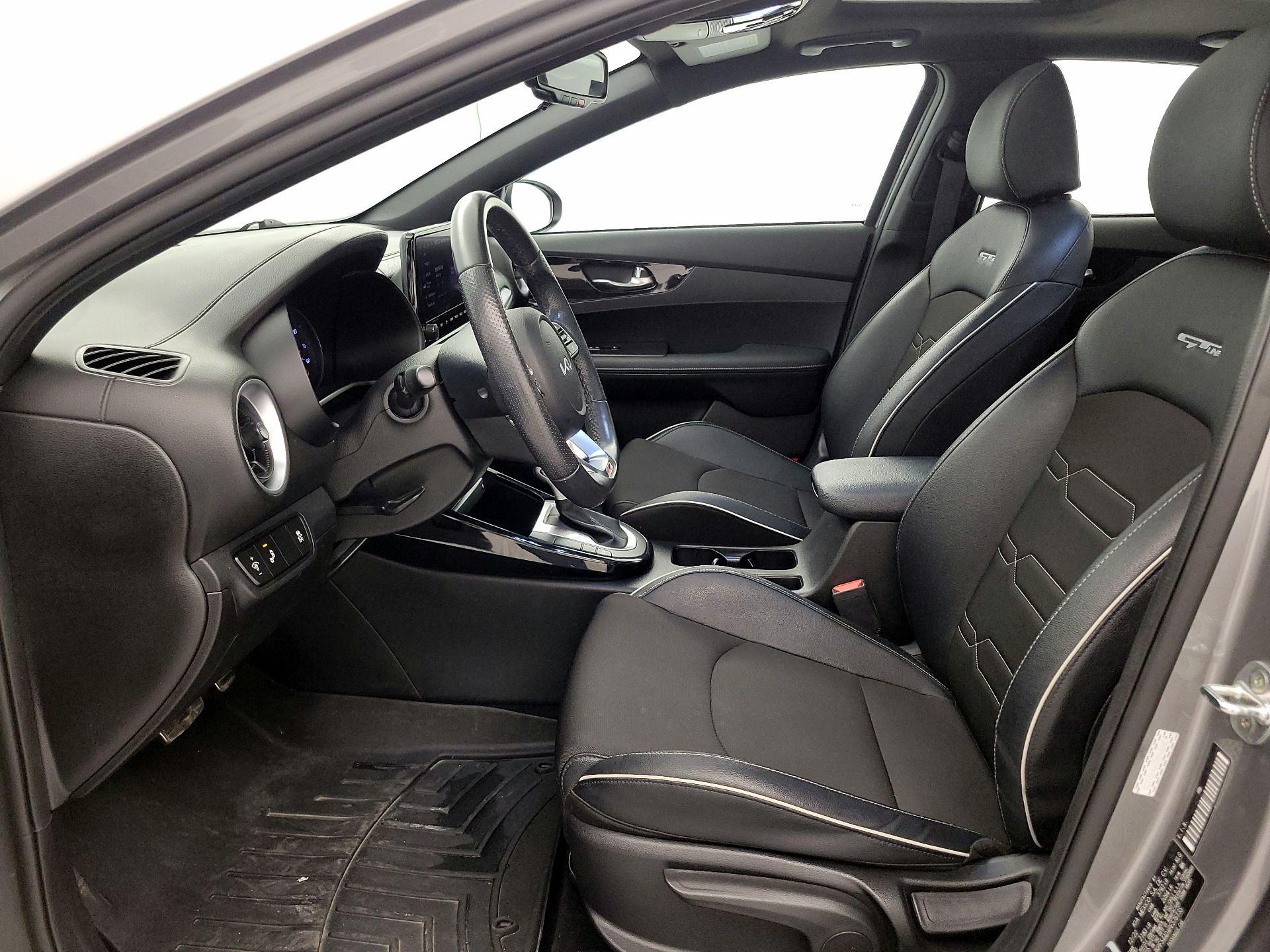 Thumbnail: 2023 Kia Forte - 11