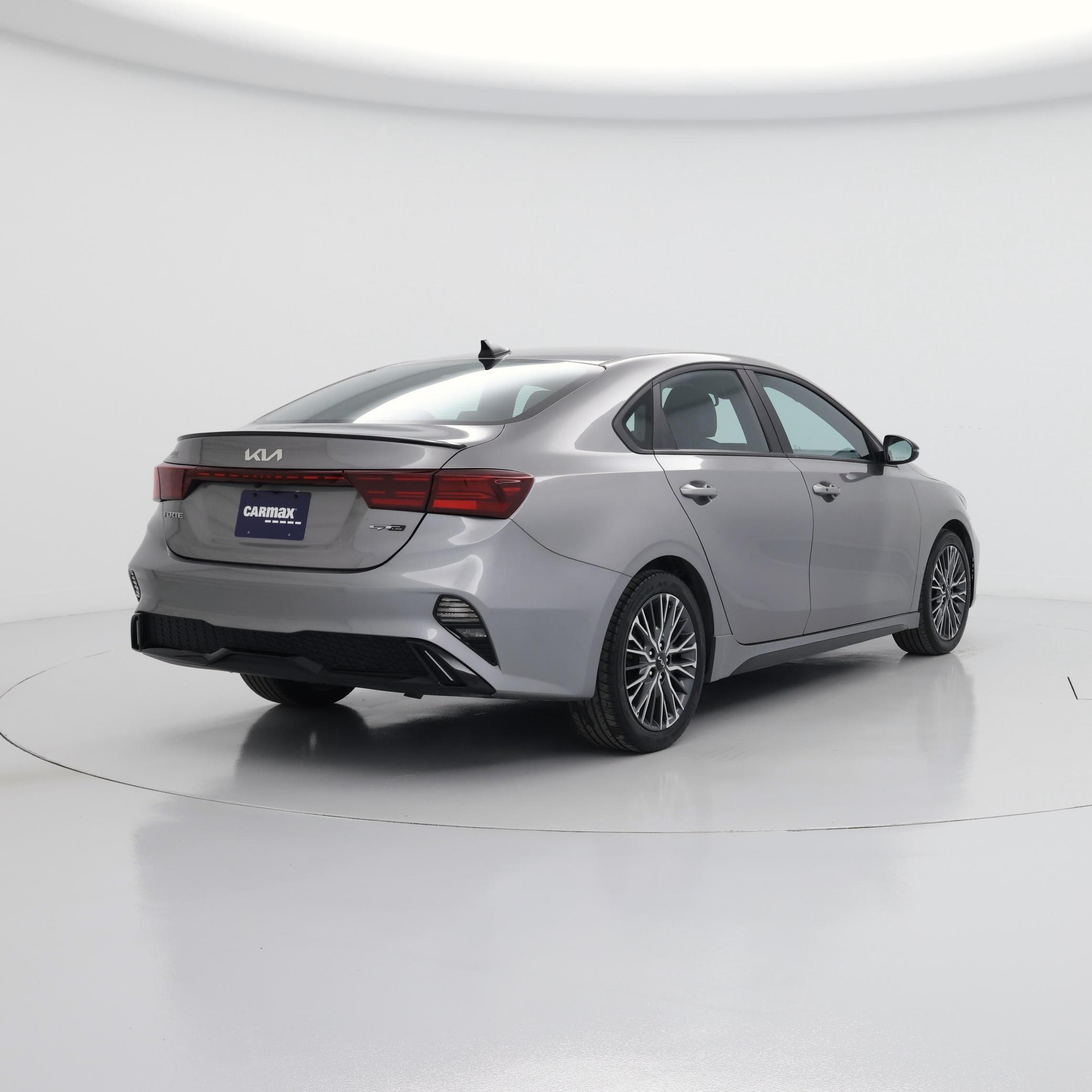 Thumbnail: 2023 Kia Forte - 8