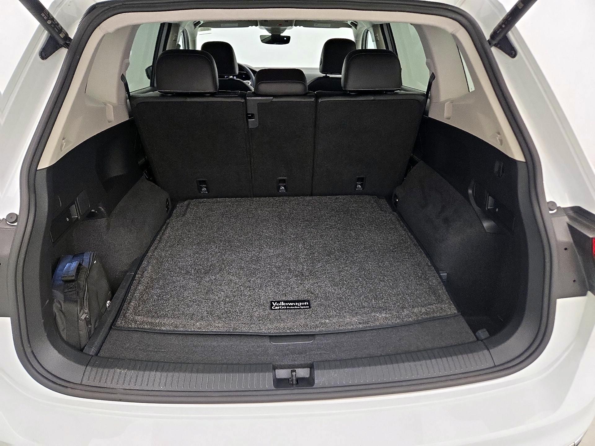 Thumbnail: 2022 Volkswagen Tiguan - 20