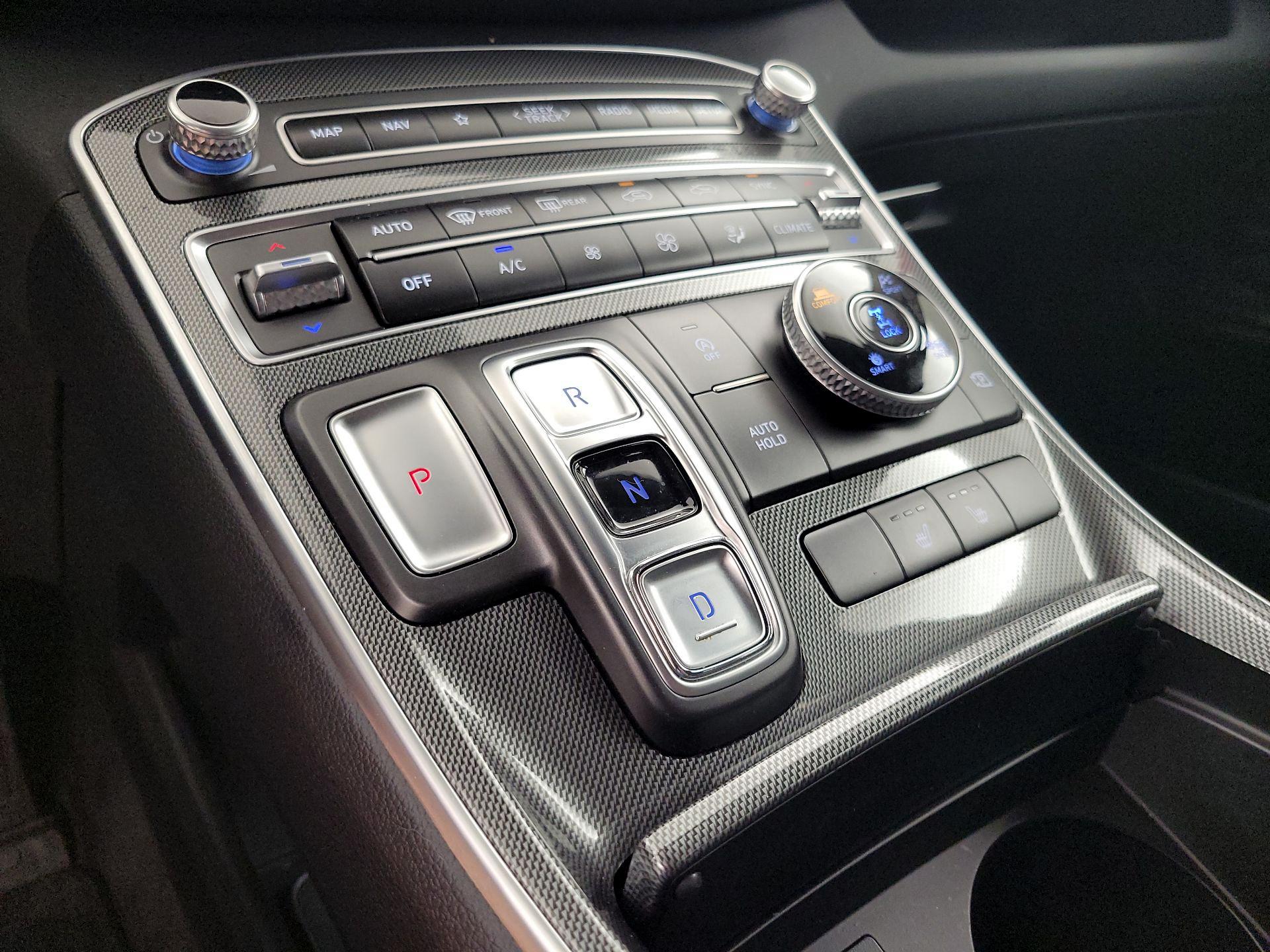 Thumbnail: 2023 Hyundai Santa Fe - 18