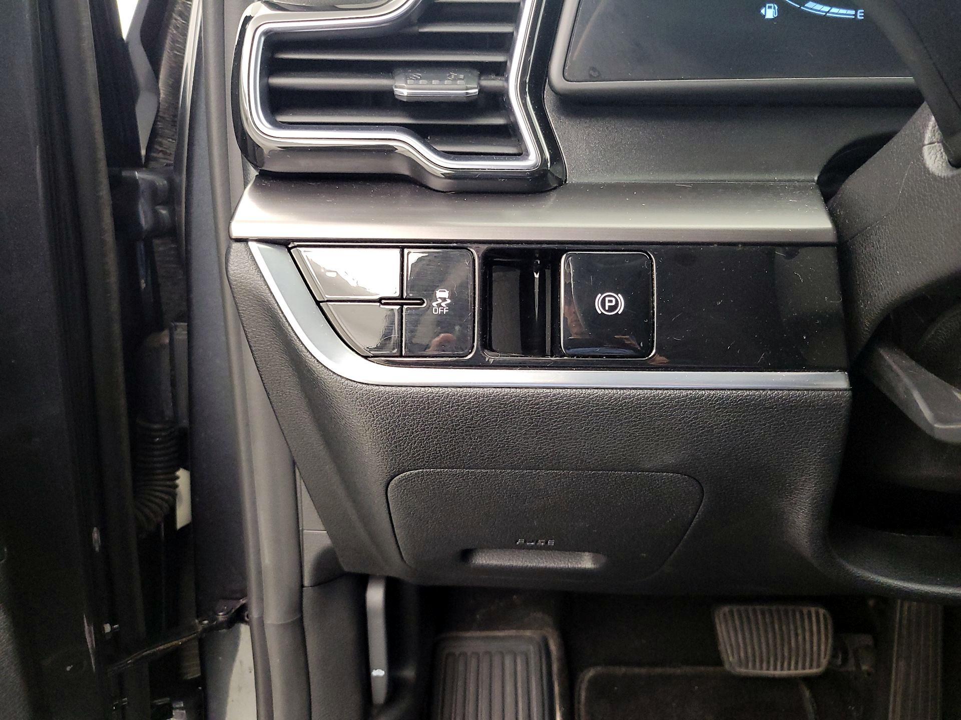 Thumbnail: 2023 Kia Sportage - 13