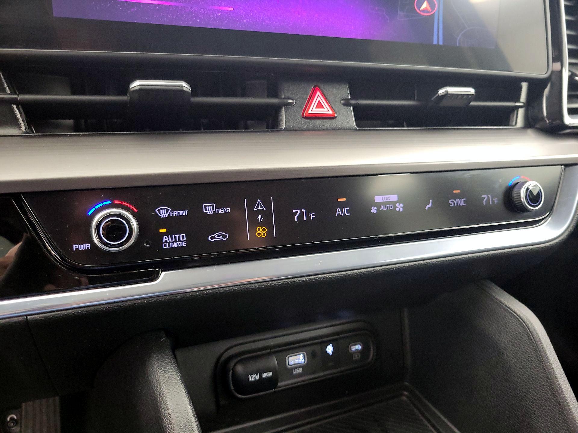 Thumbnail: 2023 Kia Sportage - 17