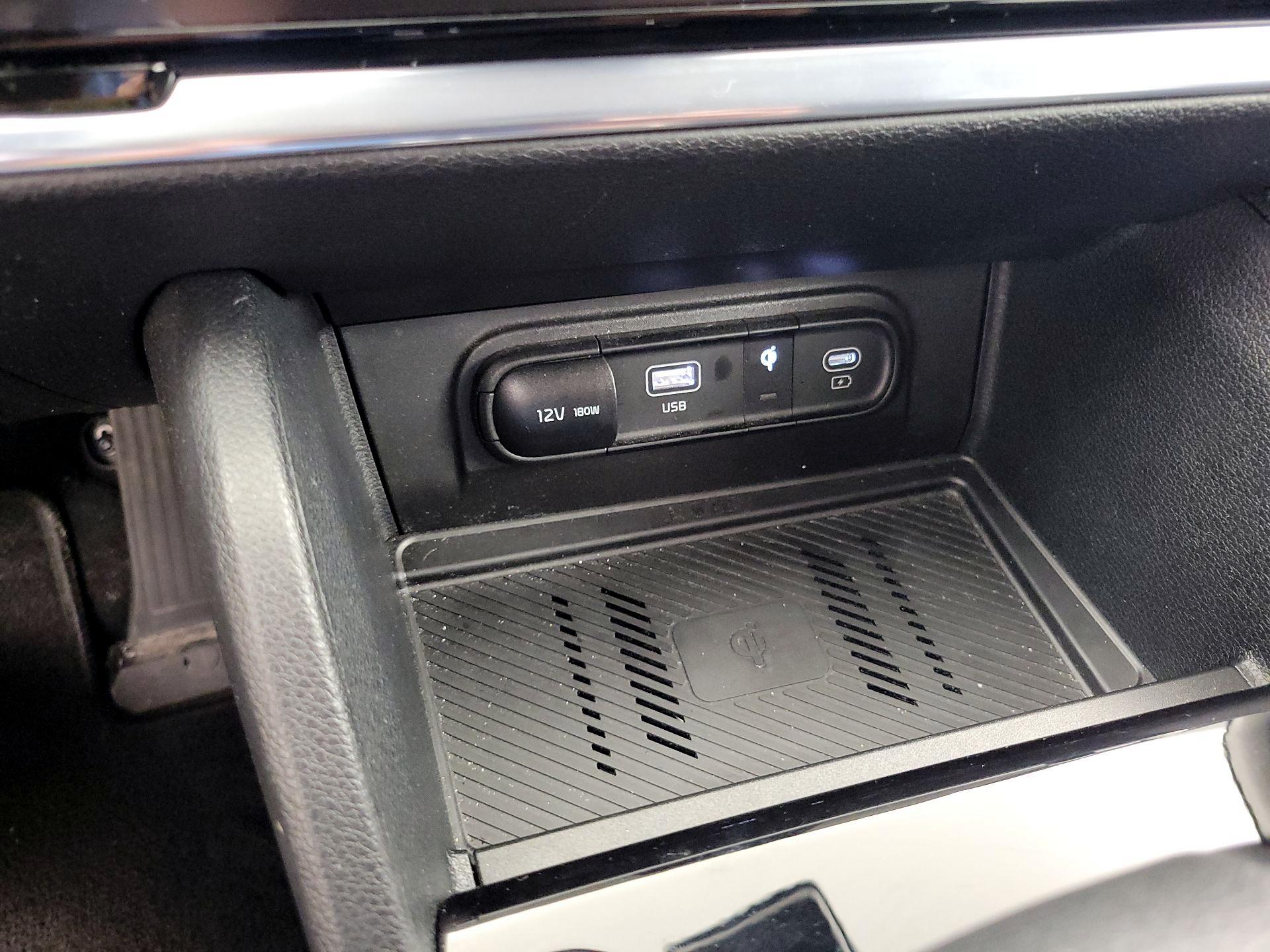 Thumbnail: 2023 Kia Sportage - 19