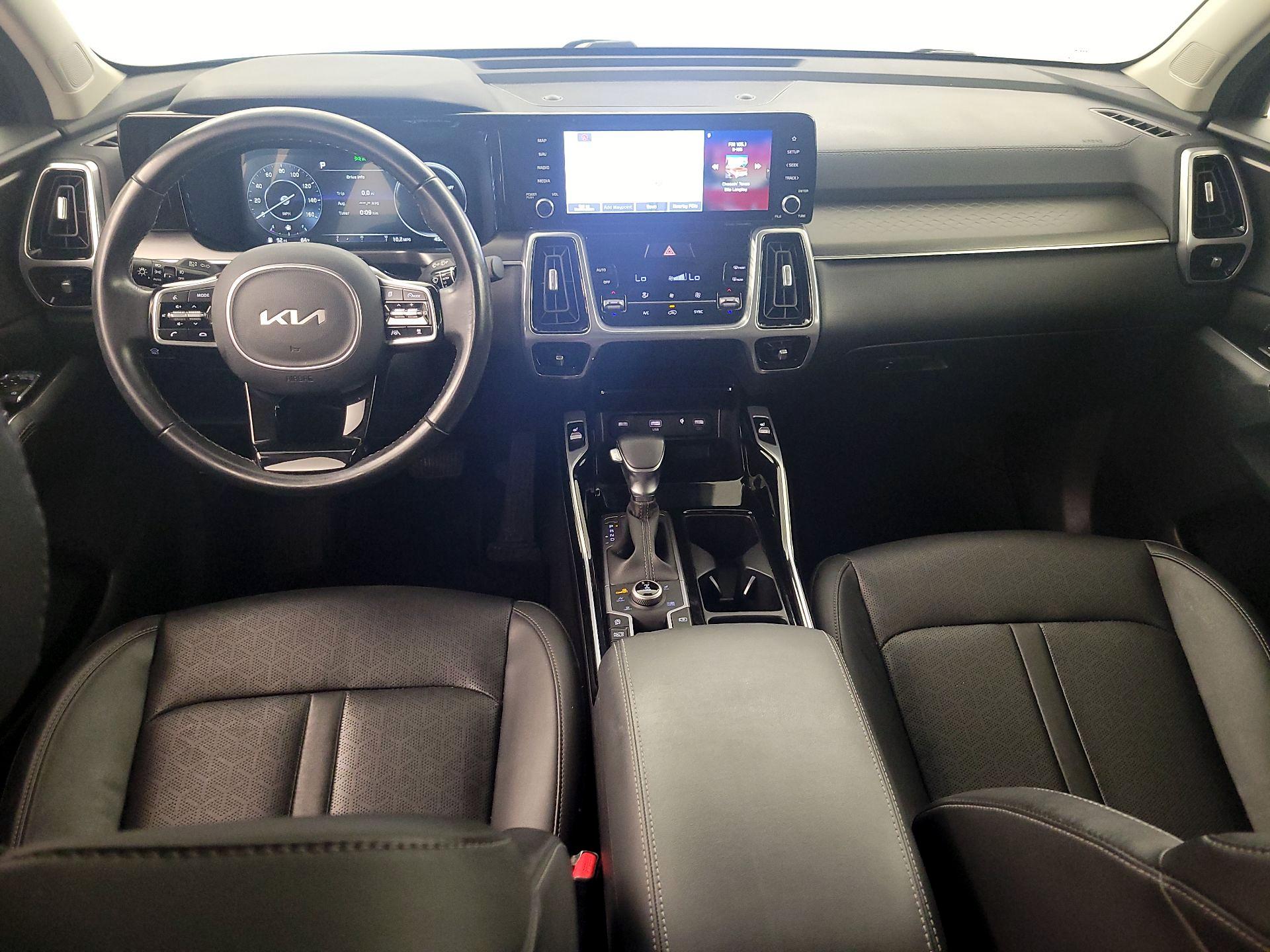 Thumbnail: 2023 Kia Sorento - 9