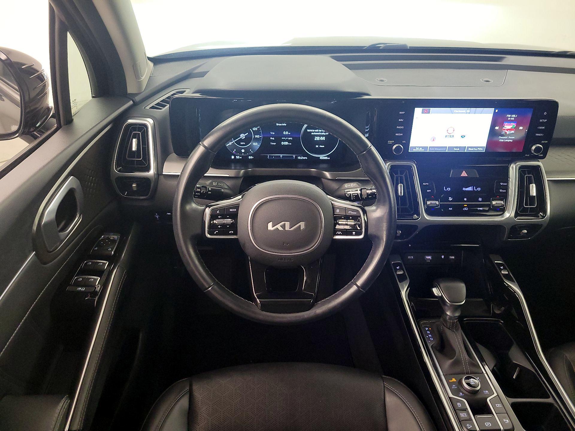 Thumbnail: 2023 Kia Sorento - 10