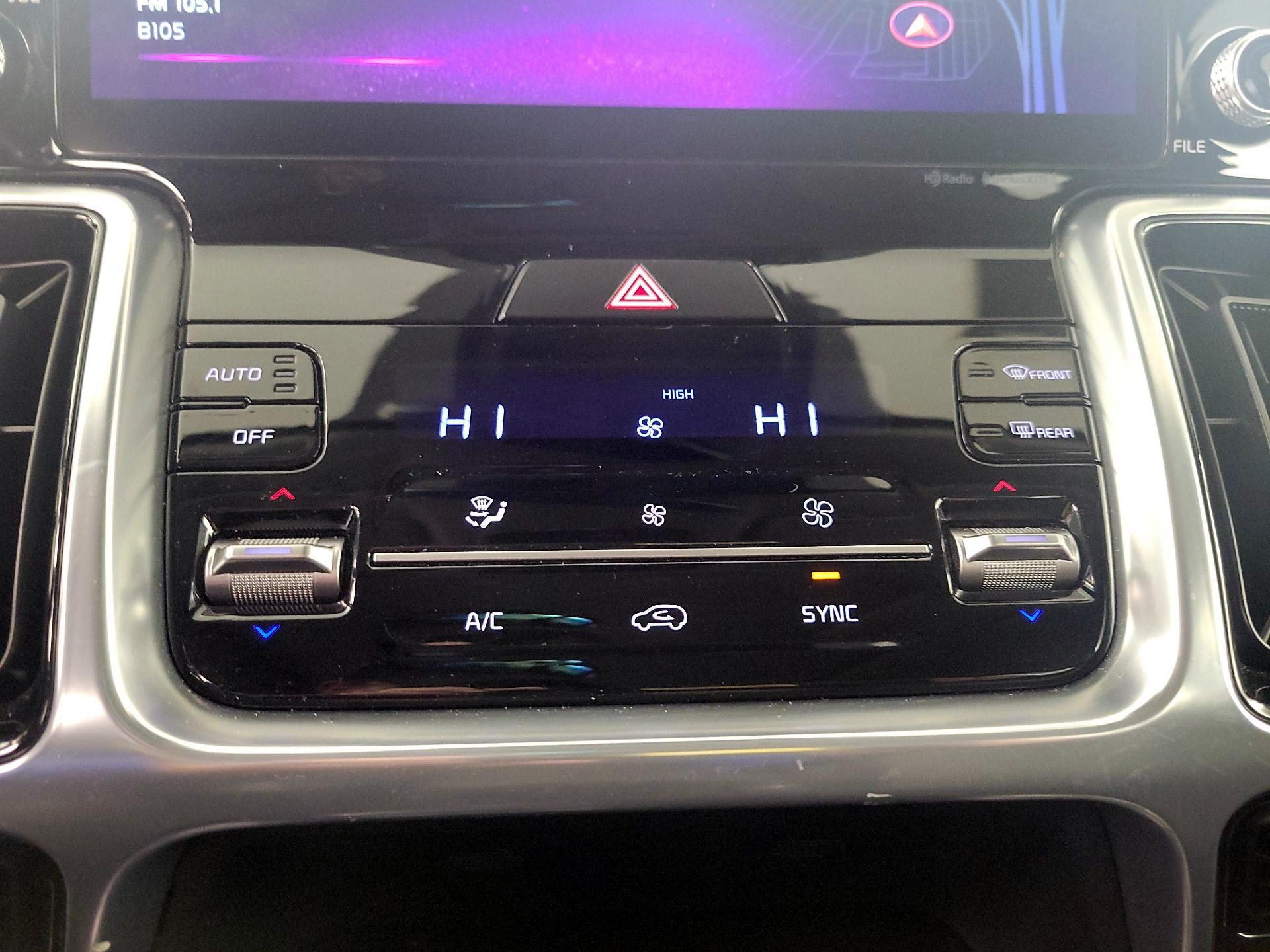 Thumbnail: 2023 Kia Sorento - 17