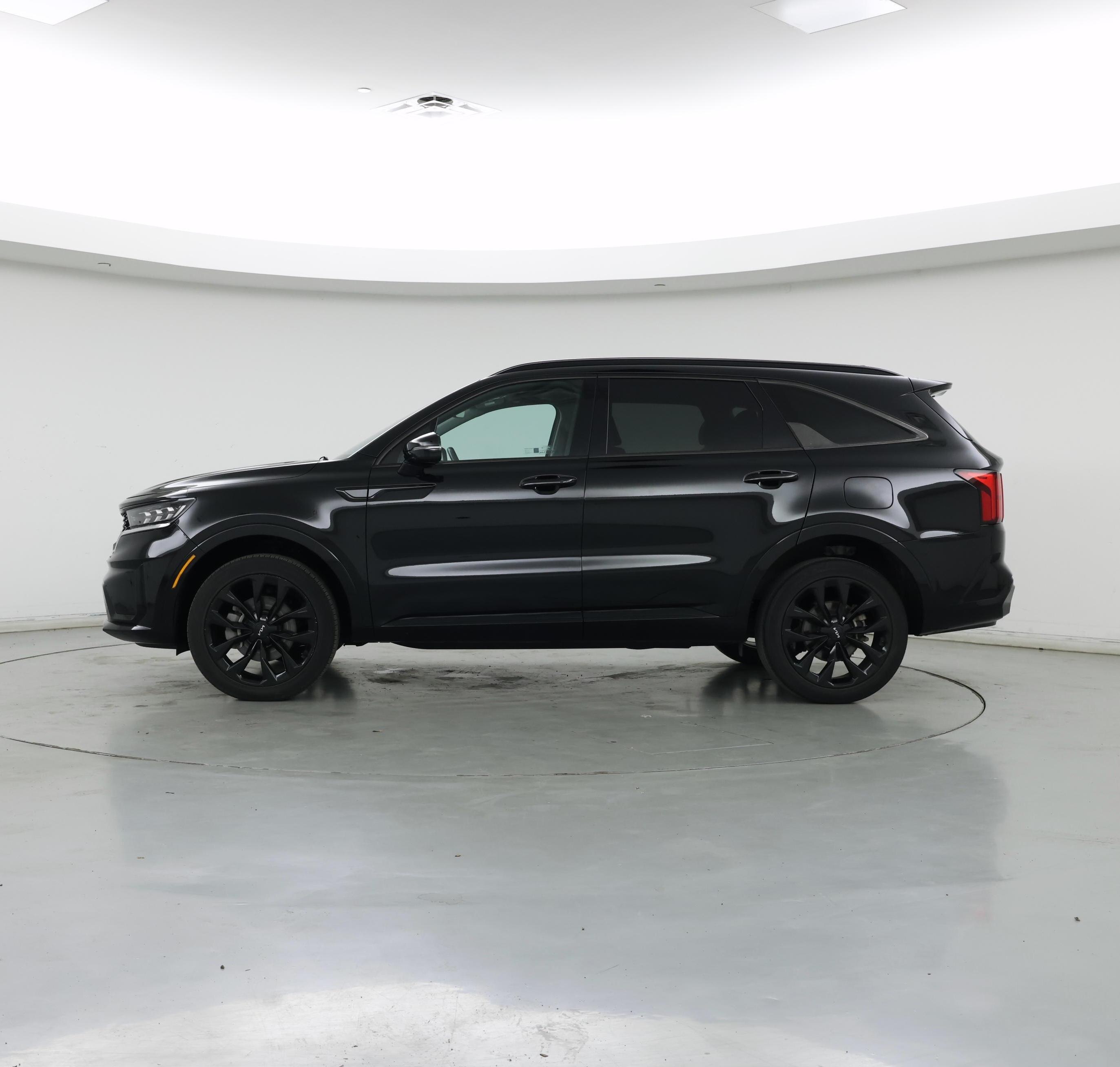 Thumbnail: 2023 Kia Sorento - 3