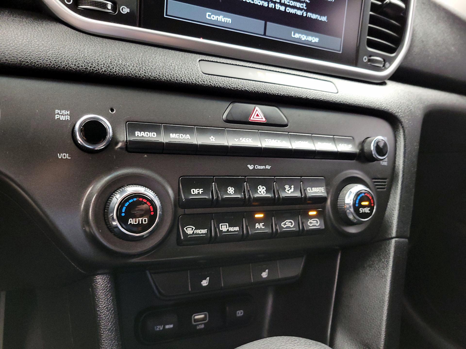 Thumbnail: 2022 Kia Sportage - 16