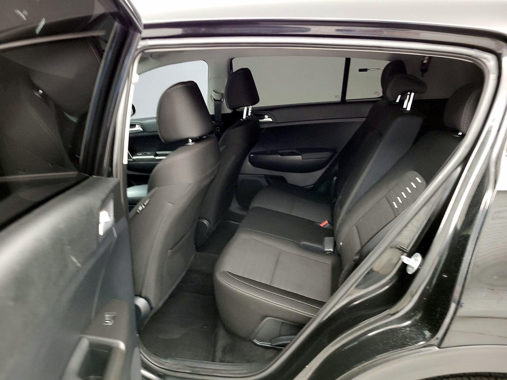 Thumbnail: 2022 Kia Sportage - 19