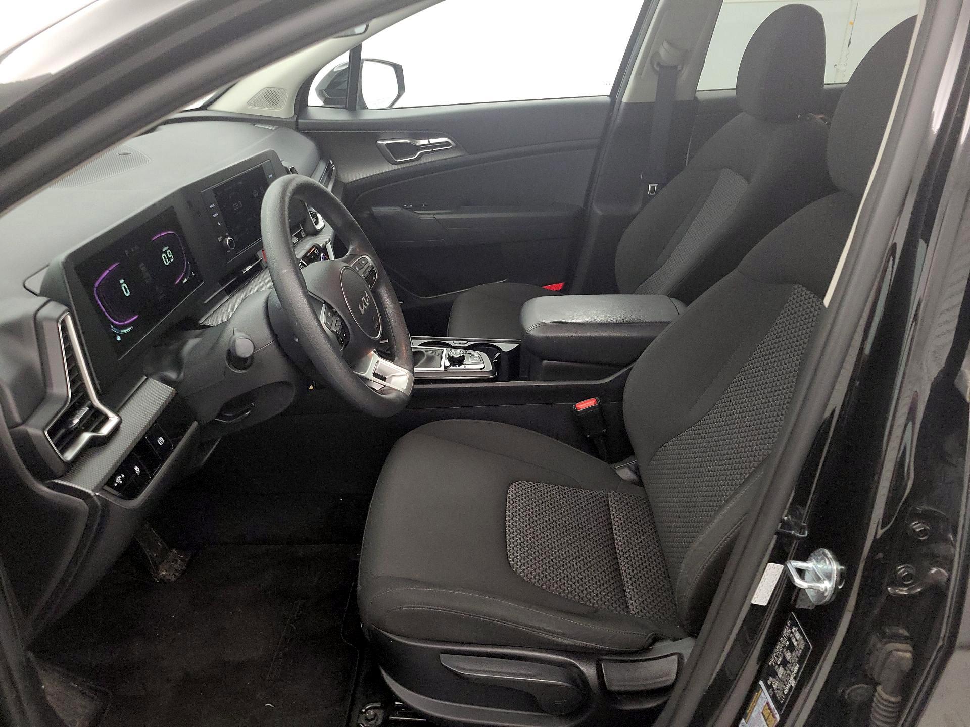 Thumbnail: 2023 Kia Sportage - 11