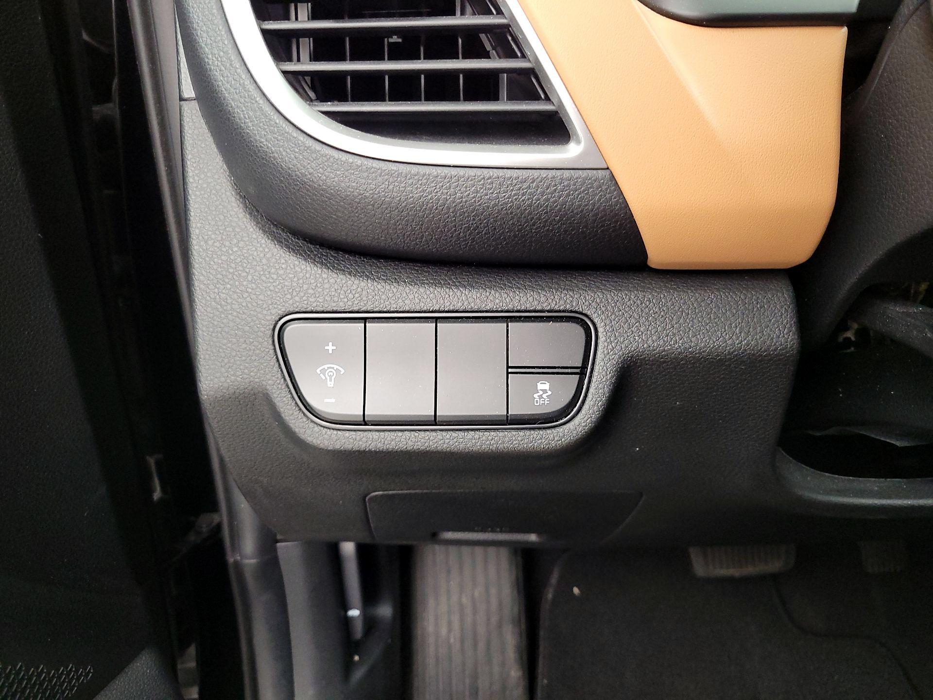 Thumbnail: 2024 Kia Seltos - 13