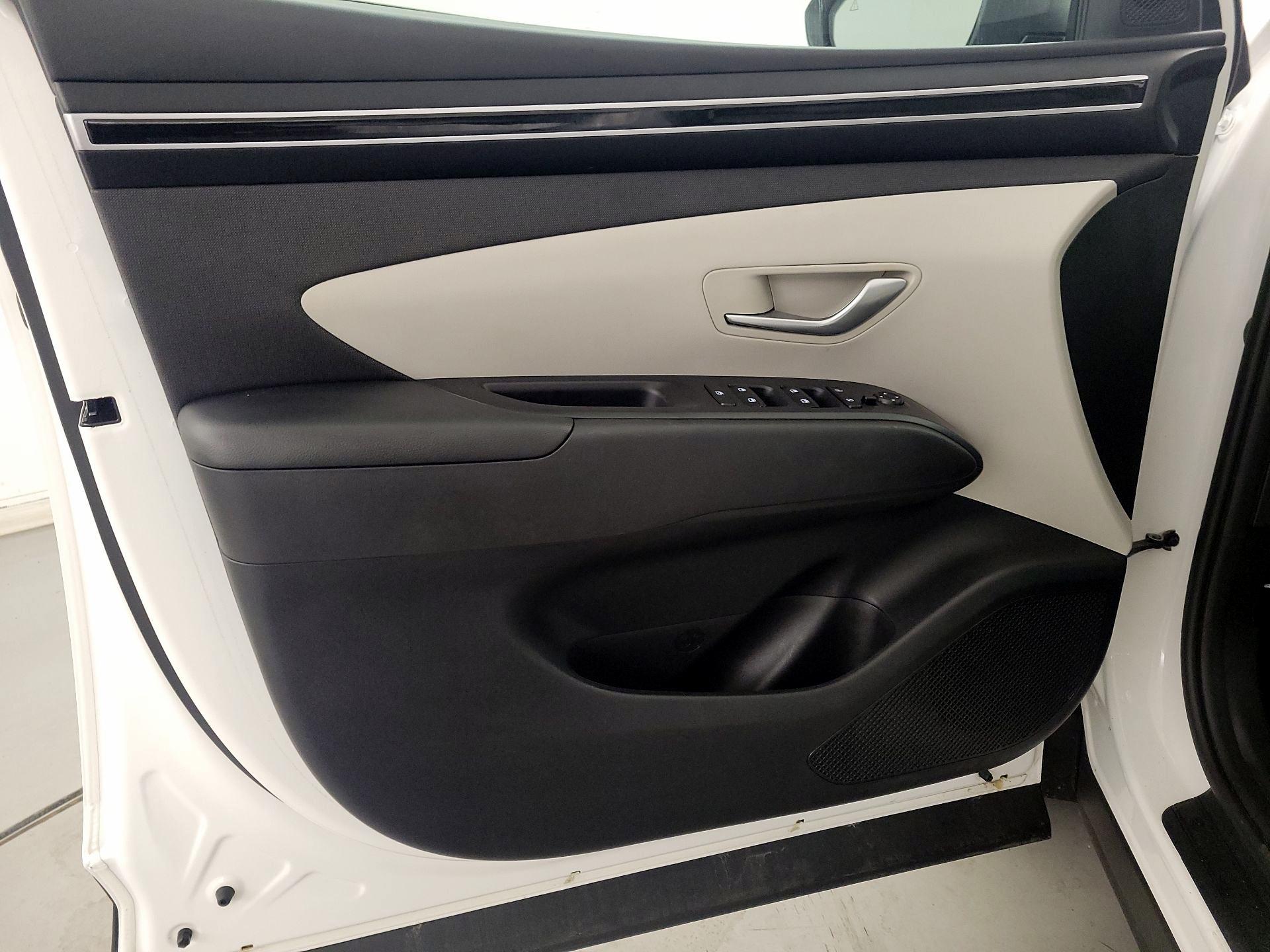 Thumbnail: 2023 Hyundai Tucson - 12